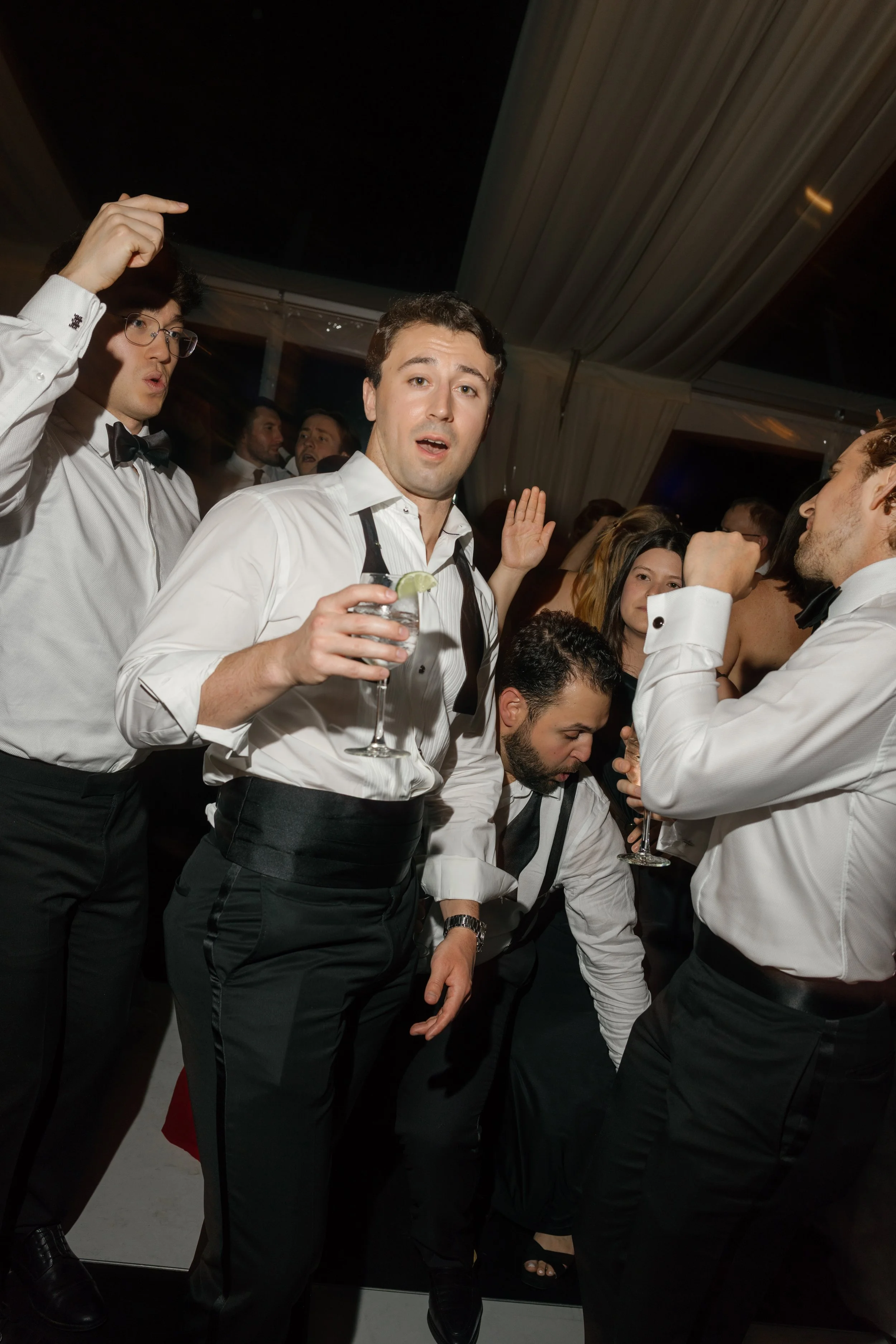 mkmikeweddingpreviews-157.jpg