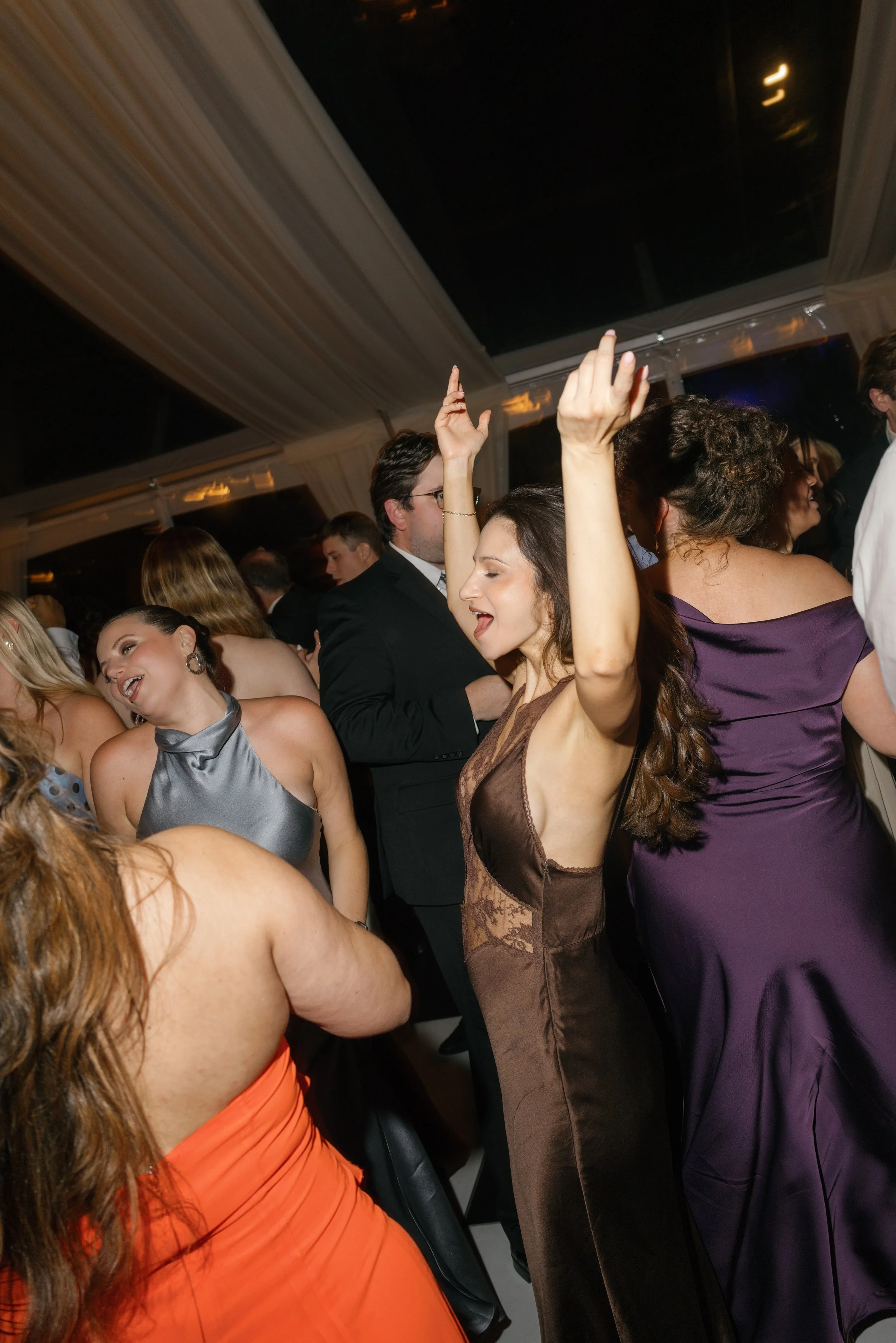 mkmikeweddingpreviews-154.jpg