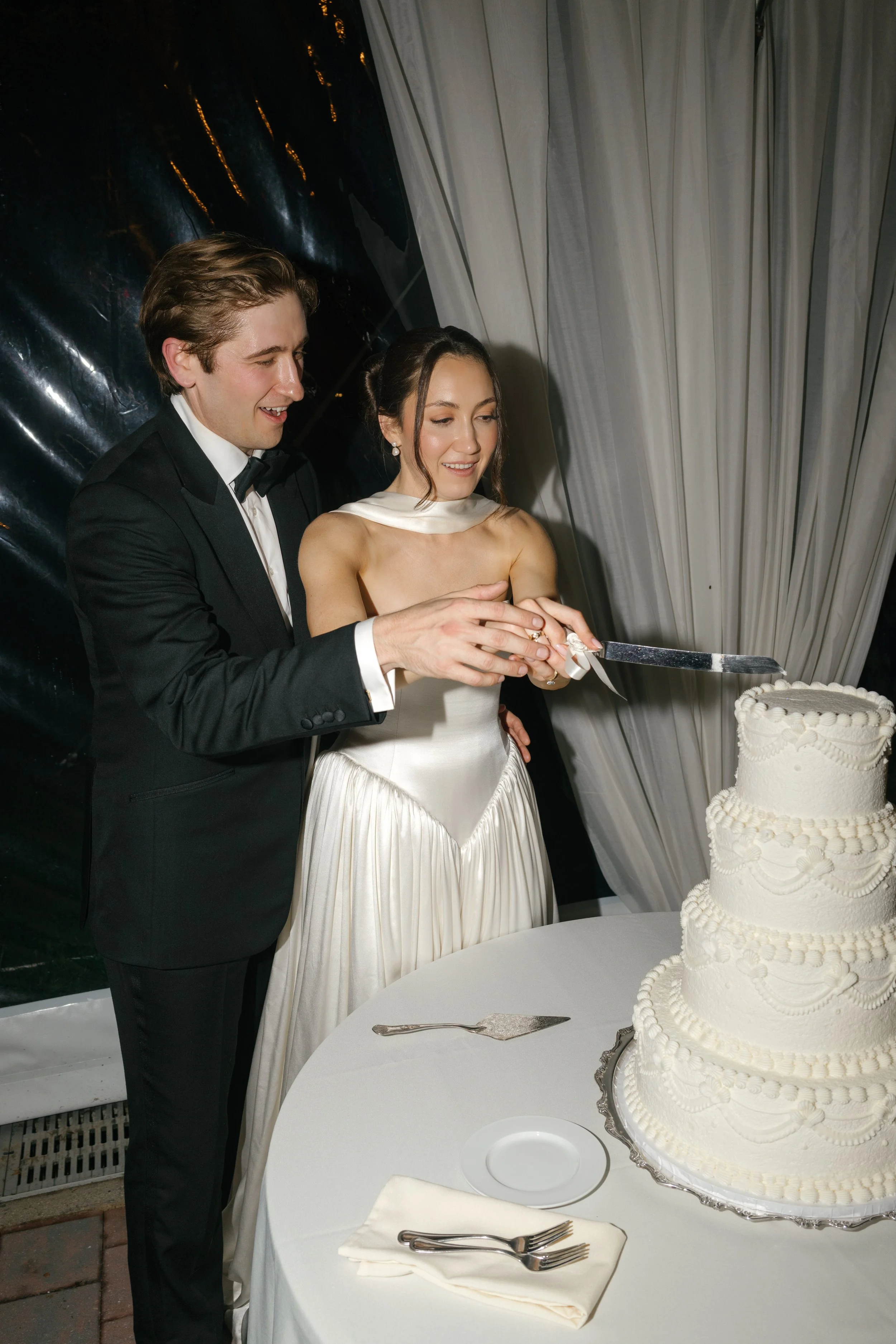 mkmikeweddingpreviews-151.jpg