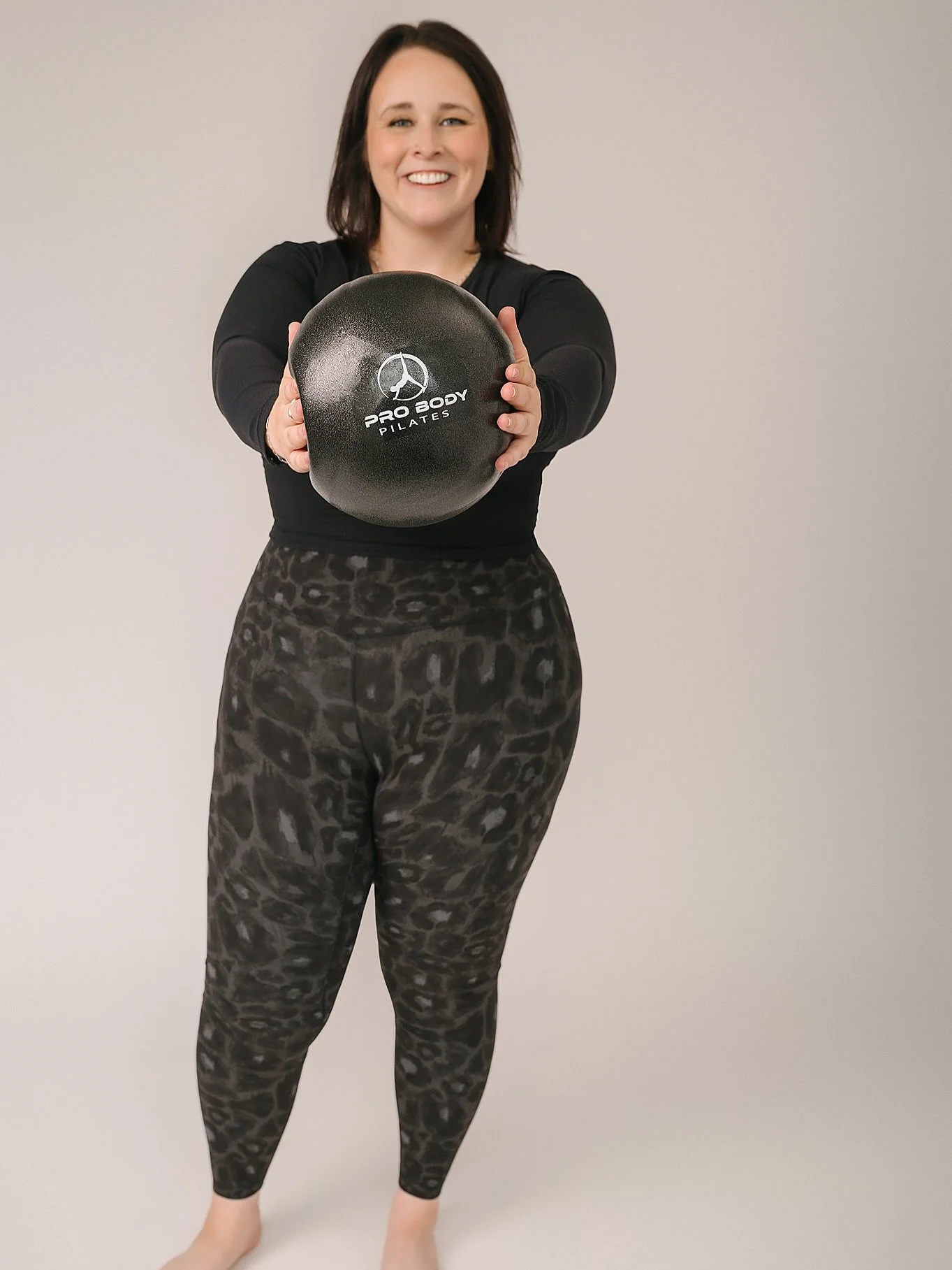 Strong Brand Energy Starts with YOU! 
As a small biz owner, YOU are the brand. That means your presence, posture, and mindset matter—on Zoom calls, at pop-ups, or just walking into a room.
There’s strength in stillness—and power i