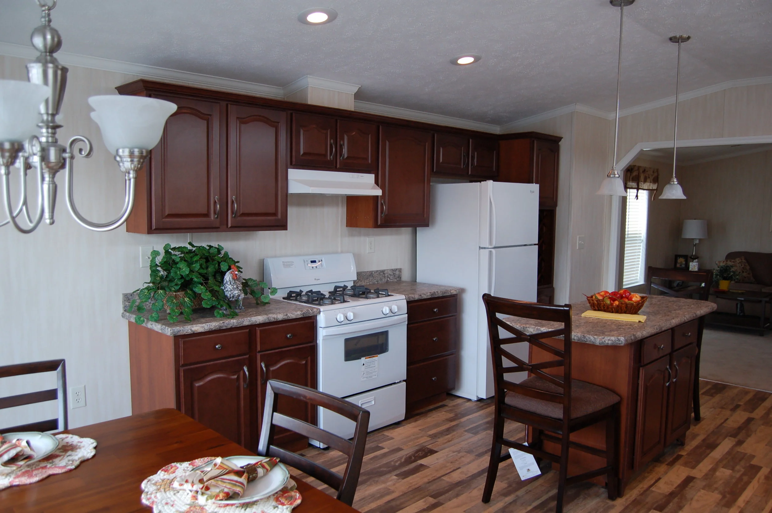 G-620 Kitchen 2.JPG