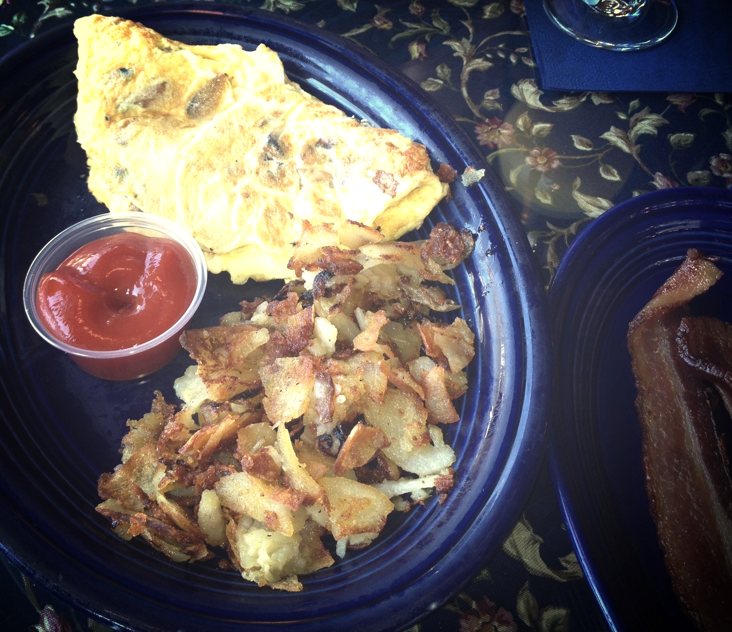 going out to breakfast is my favorite way to catch up with friends!
