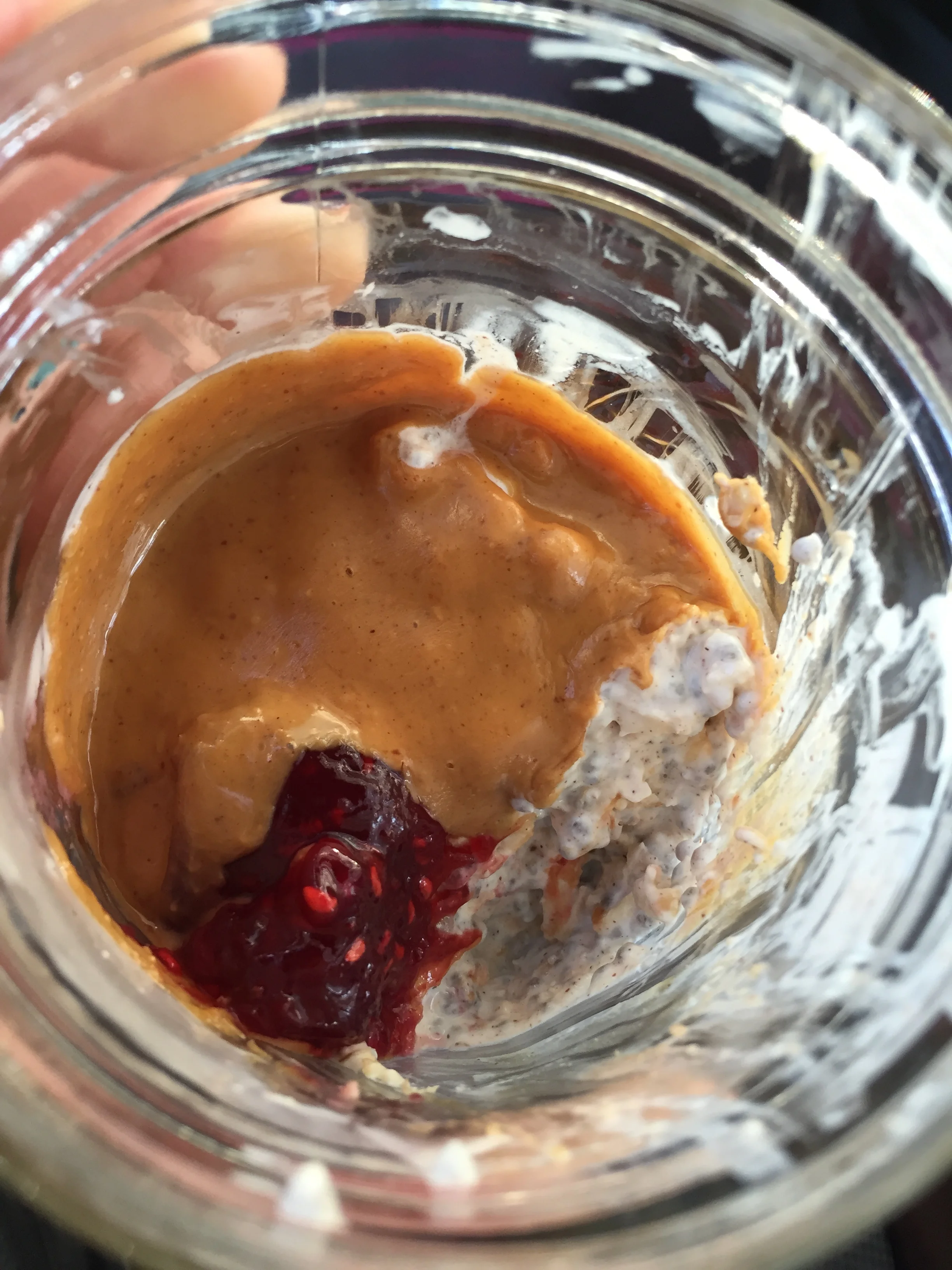 realfoodcourt's five ingredient overnight oats