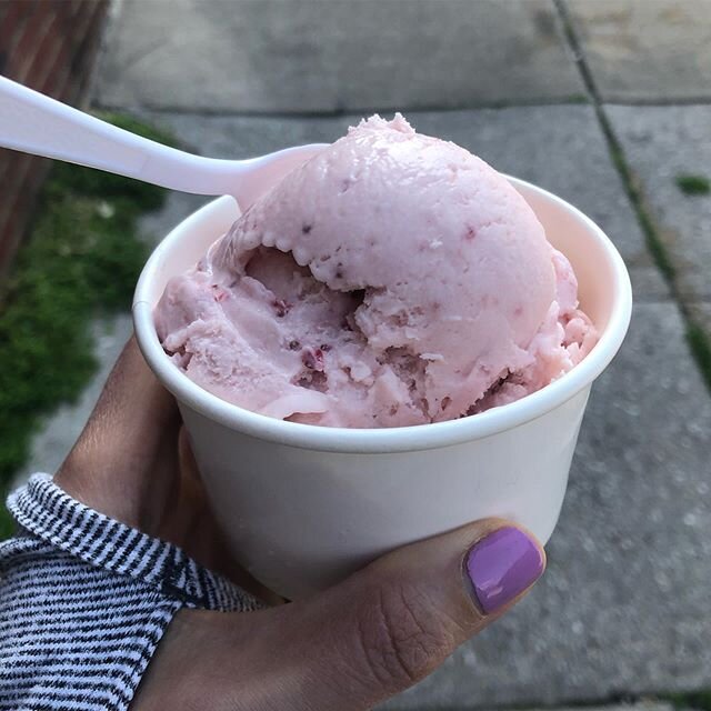 Strawberry ice cream. Tastes like the strawberry ice cream I used to get at the corner store by my grammies house 😊
Great memories in every bite.
This is why we shouldn&rsquo;t avoid foods we love. Think of all the memories we&rsquo;d miss out on 🤗