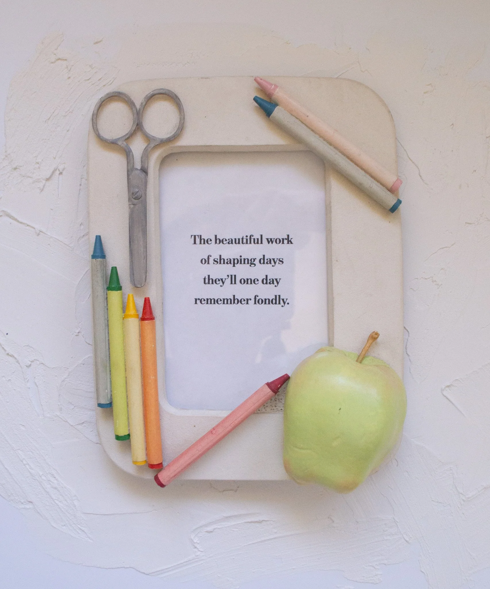 Arts + Craftsy Vintage Frame x thrifted with joy