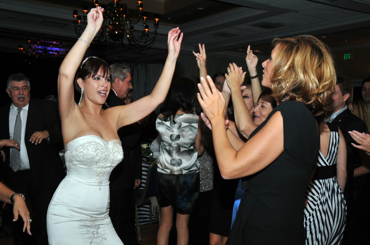 MikeShapiro_Wedding_Dance.jpg