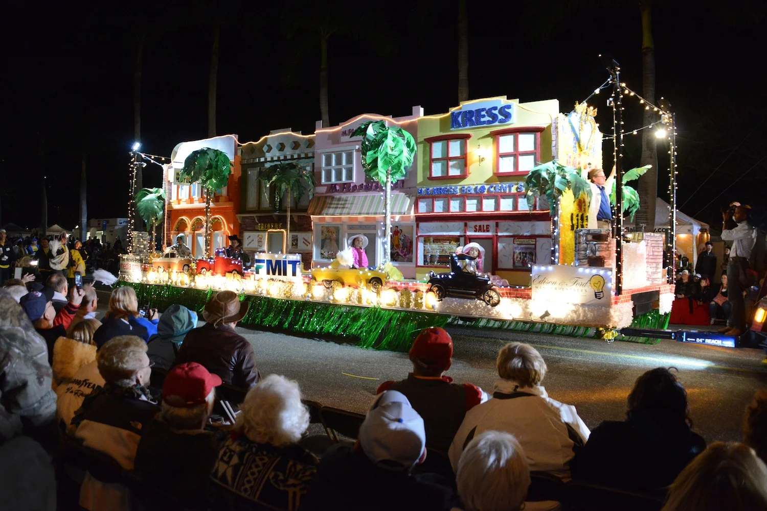 MikeShapiro_Event_HolidayParade.jpg