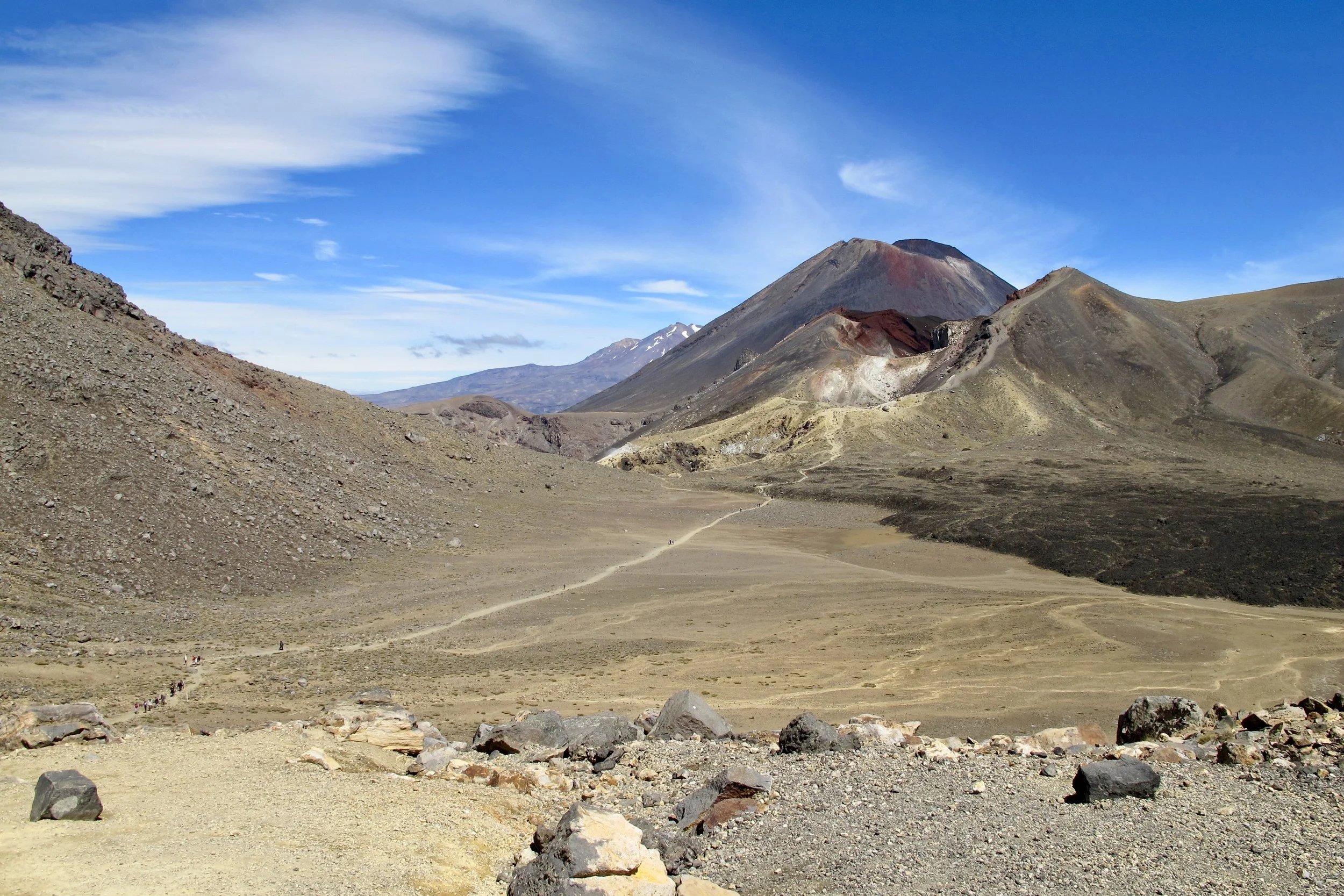 central_crater_red_crater_mt_ngauruhoe.jpeg