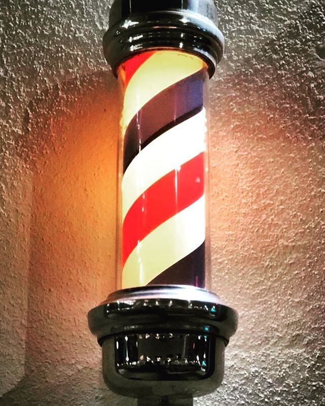 Throne Traditional · Topshelf Haircuts, Shaves & Booze