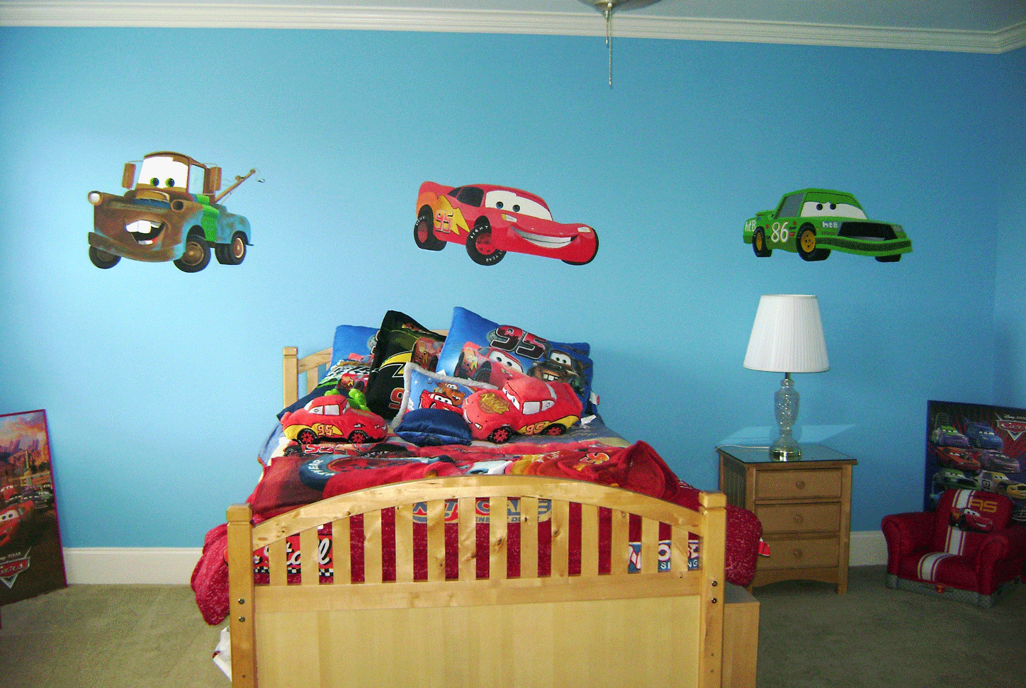  Cars theme in bedroom. 