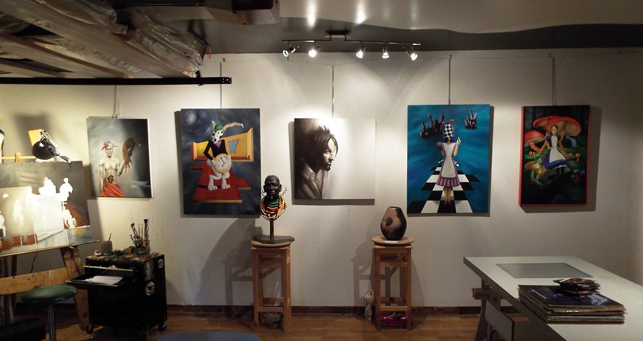 Having the functionality of a Renaissance studio combined with a modern conscience of now, Bailie Studios is on the cutting edge of the industry. Offering such services as Murals and finishes, Arts Education, Fine Art, Consulting, and Art Restoratio…