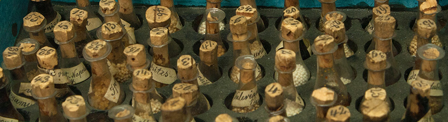 Hahnemanns original remedy kit