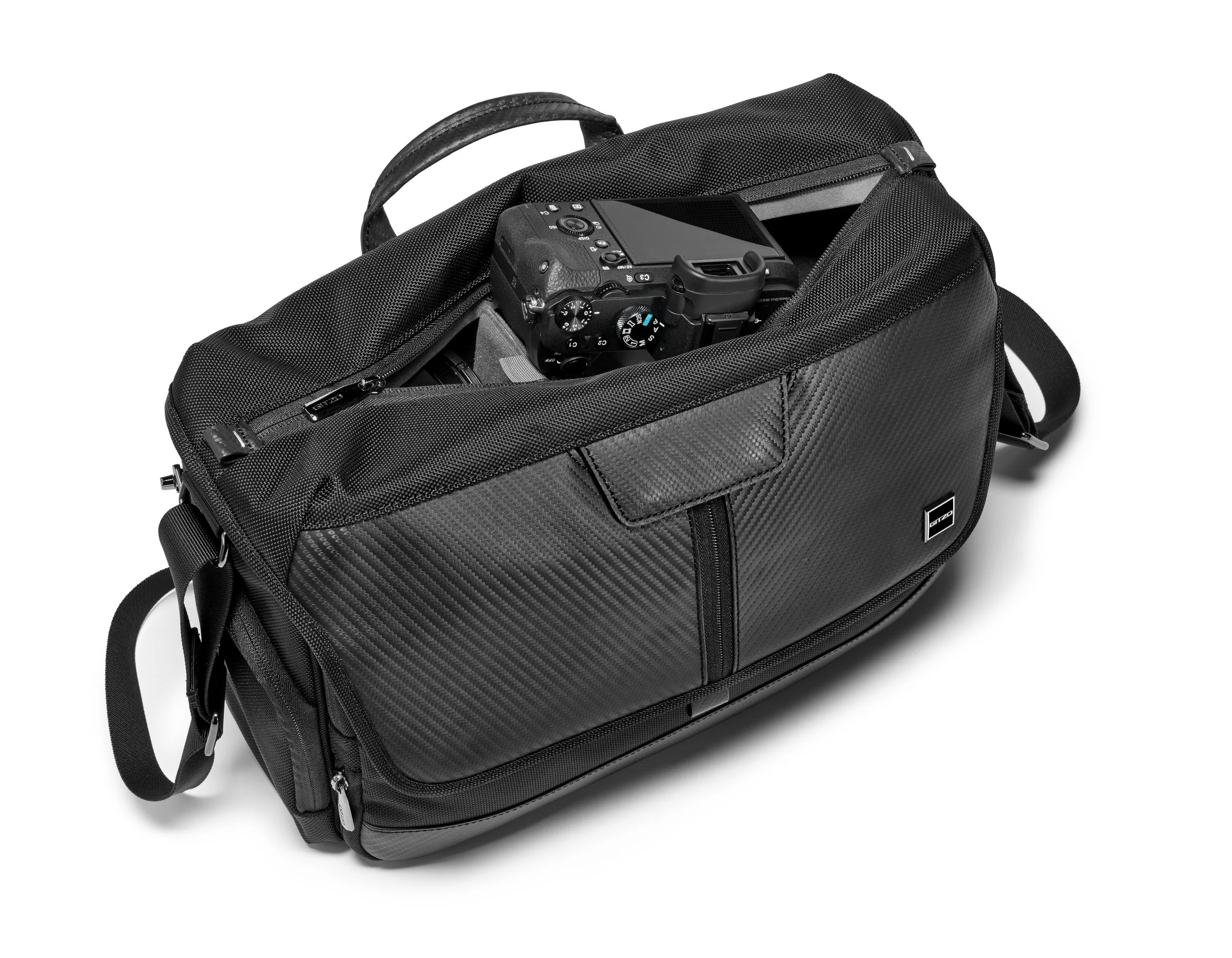 HR-GITZO_camera_bag_GCB100MM_quick access.jpg