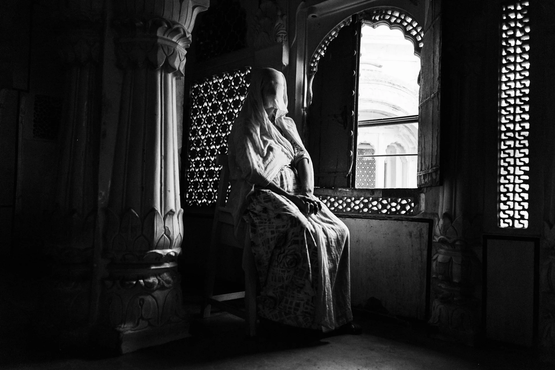 Monochrome 10.jpg