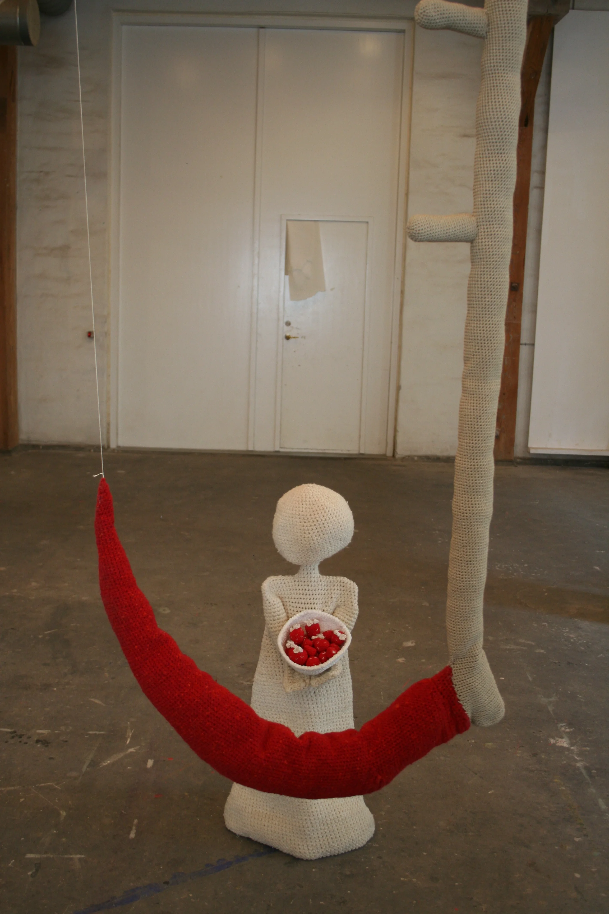 Strawberries, (crochet Installation, ca. 3m x 3m (variable), 2008).