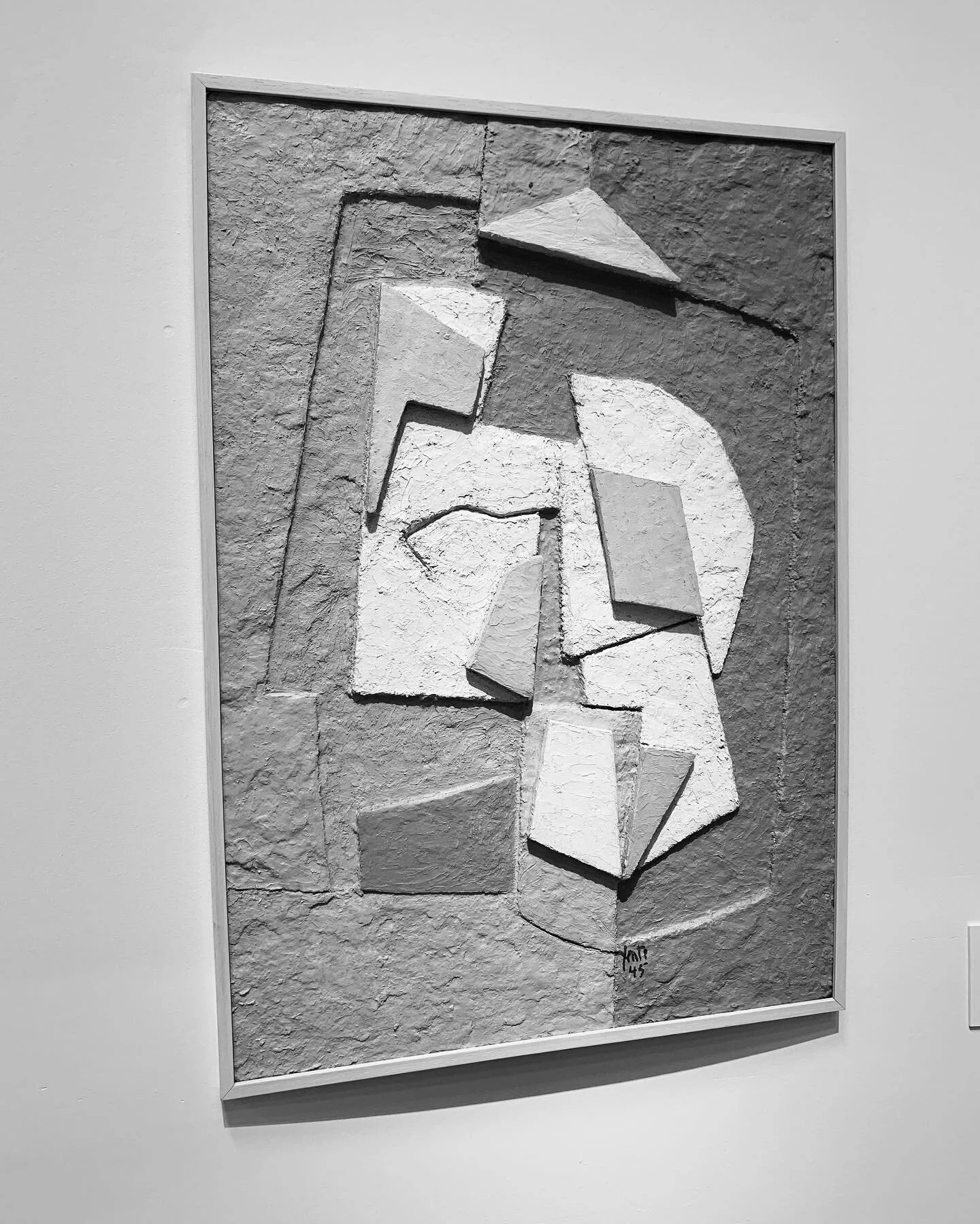 Arte femenino argentino 🌚🩰05/22 

En el @museomalba la muestra en dupla Yente del Petre &ldquo;Vida Venturosa&rdquo; me regalo conocer la obra de dos grandes artistas. 

Quede fascinada con la de Yente. 

Buena mitad de semana ! 

#arte #artefemeni