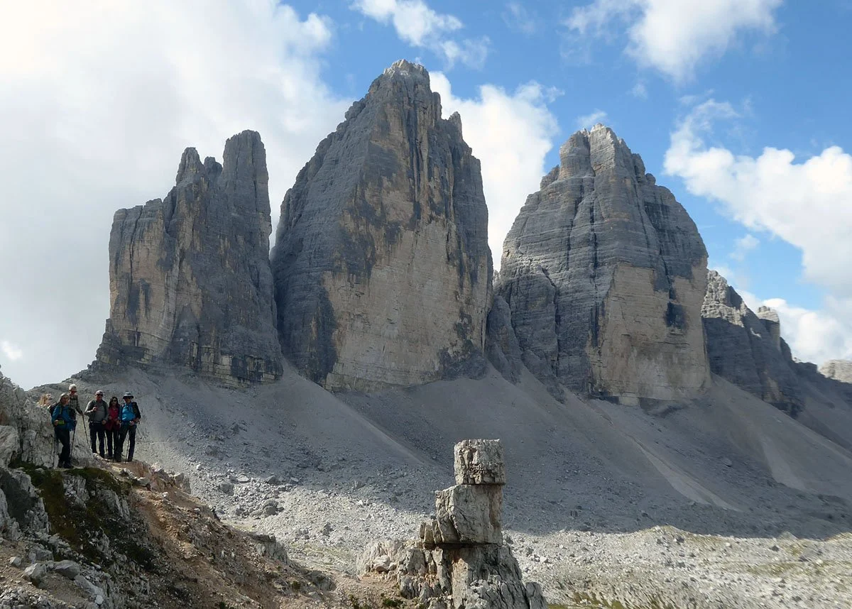  Las Tres Cimas de Lavaredo, uno de los tesoros de las Altas Vías en Dolomitas.  Foto Viajes a Pie  