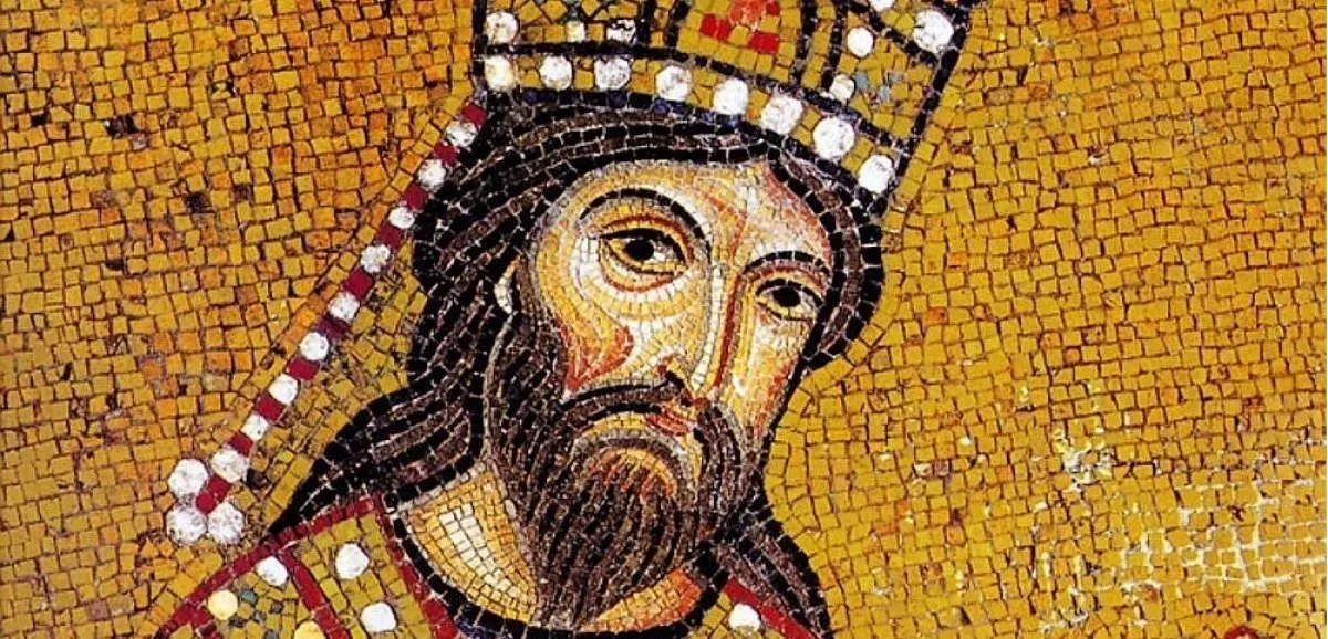  Roger II, detalle de un mosaico de la iglesia de la Matrona de Palermo donde se representa al monarca coronado por Cristo. Año 1150 