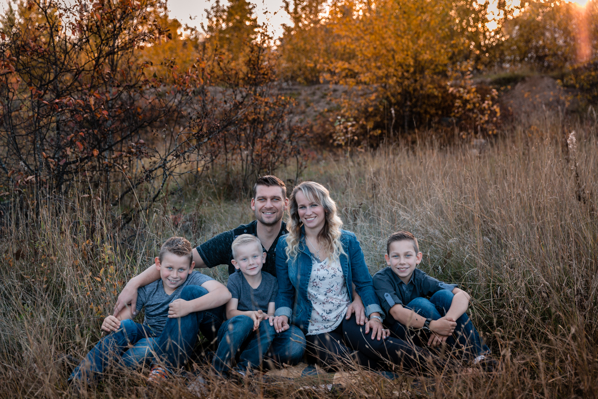 Family portrait, Judy Wiebe Photography
