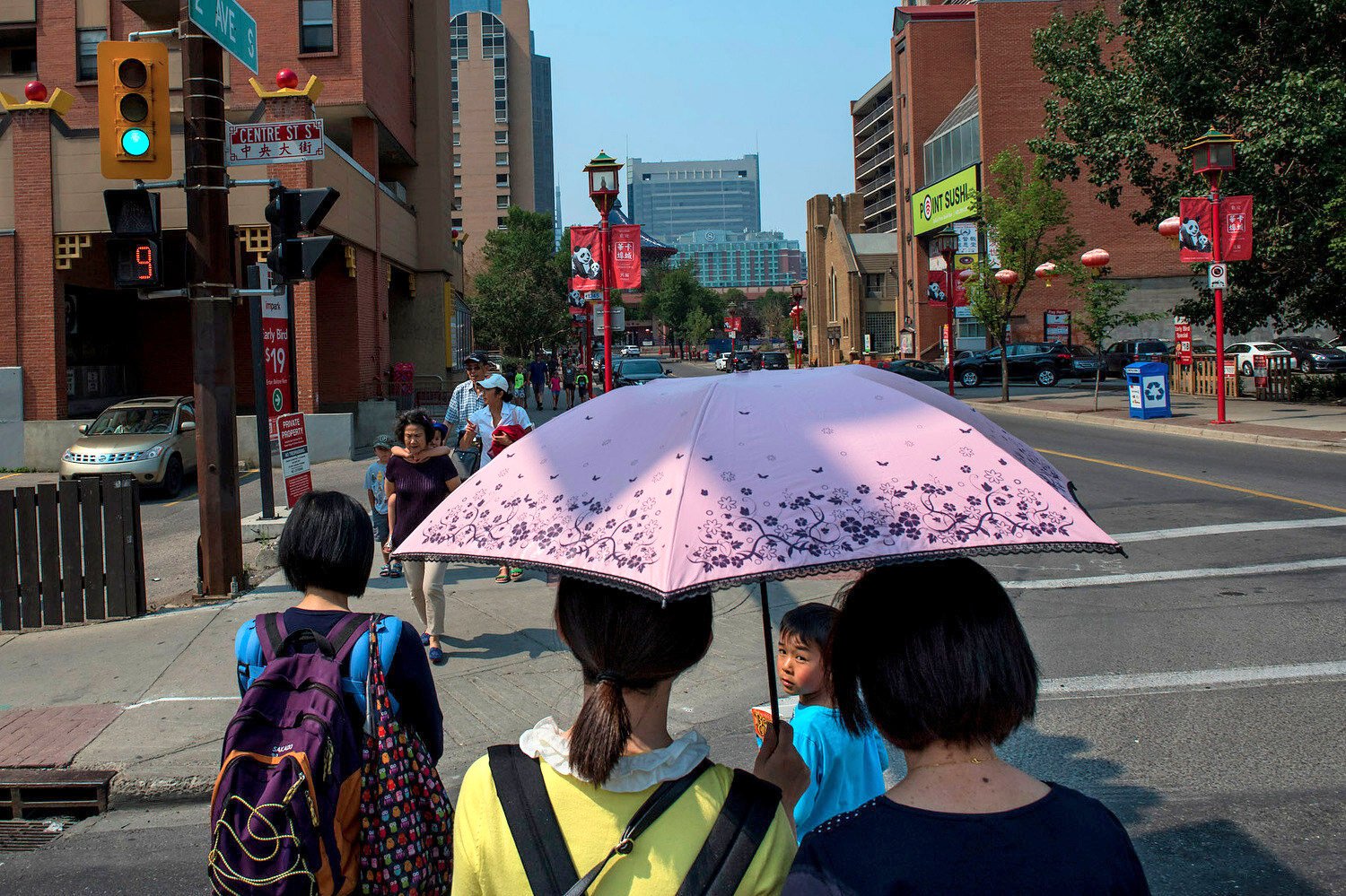  For many Chinese-Canadians, the neighbourhood is where they connect with their traditional culture. Being one of the most walkable districts in Calgary, Chinatown is steps away from restaurants, stores, public transportation and multiple landmarks s