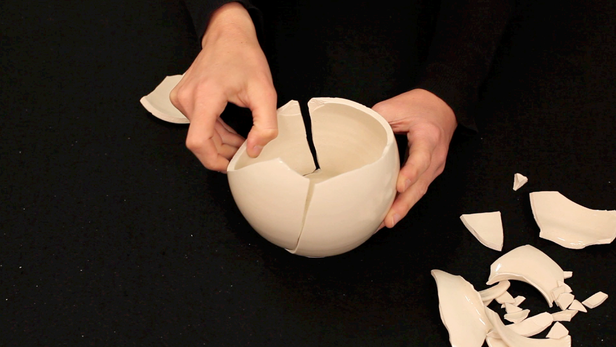 Ellie Krakow, Pieces , 2015, single-channel video, 5 minutes