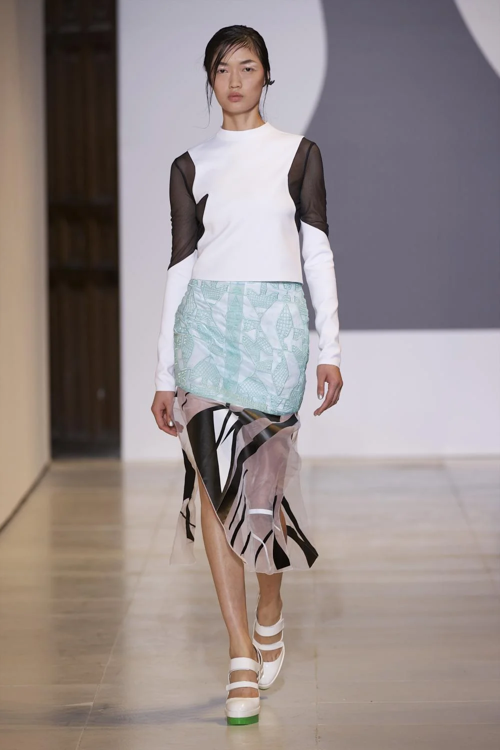 MASHA-MA-SS14-RUNWAY-13_0.jpg