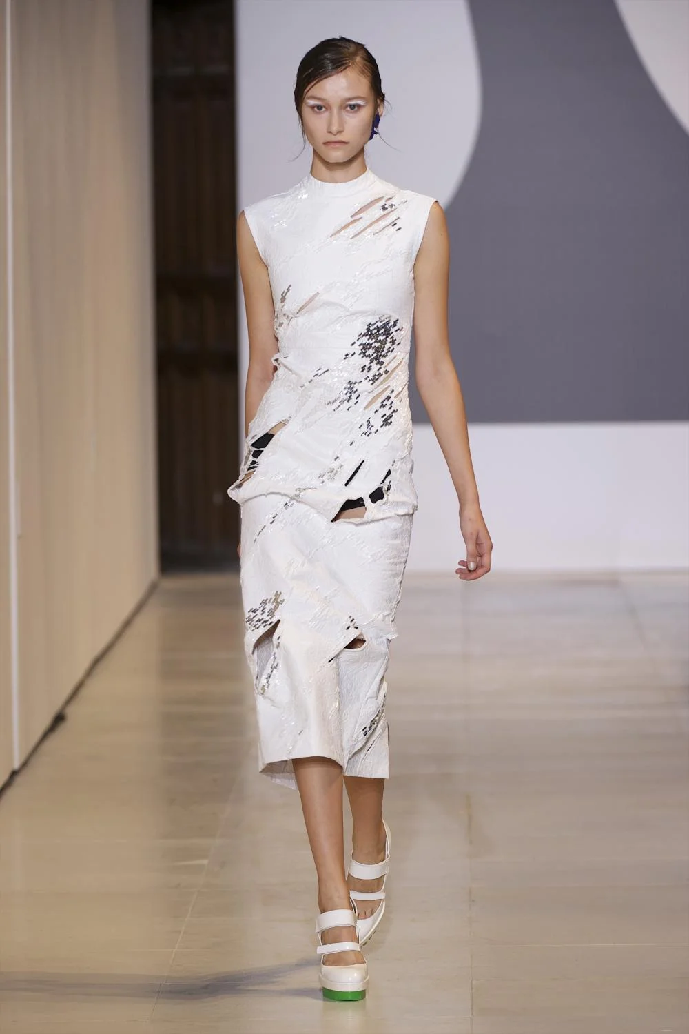 MASHA-MA-SS14-RUNWAY-33_0.jpg