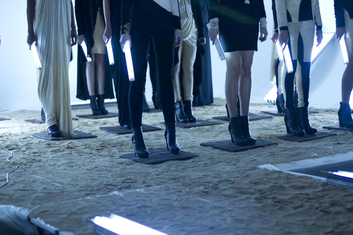 ØDD. PEOPLE HAVE WEAPONS F/W 2013 ART FILM