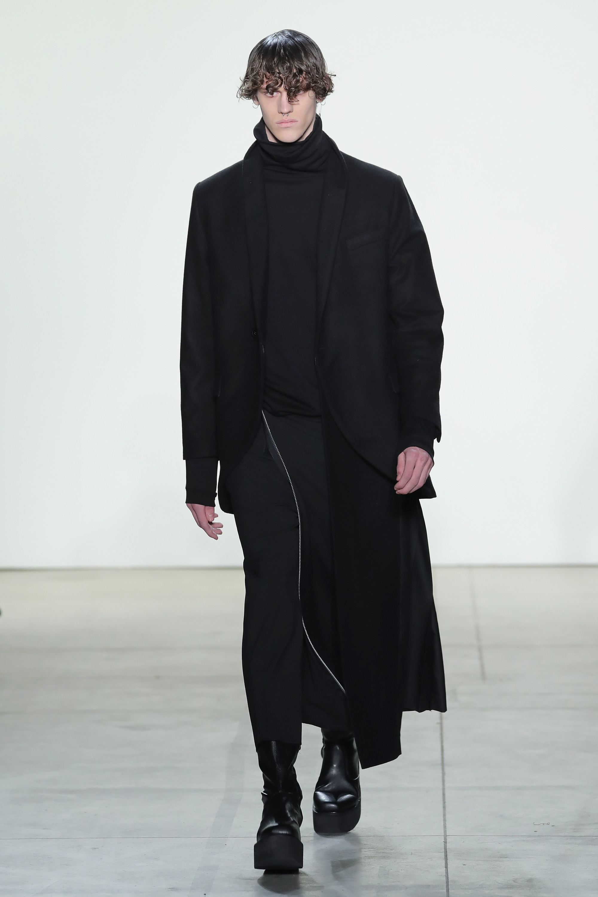 Nu-Mode Magazine Hakan Akkaya FW17 NYFW