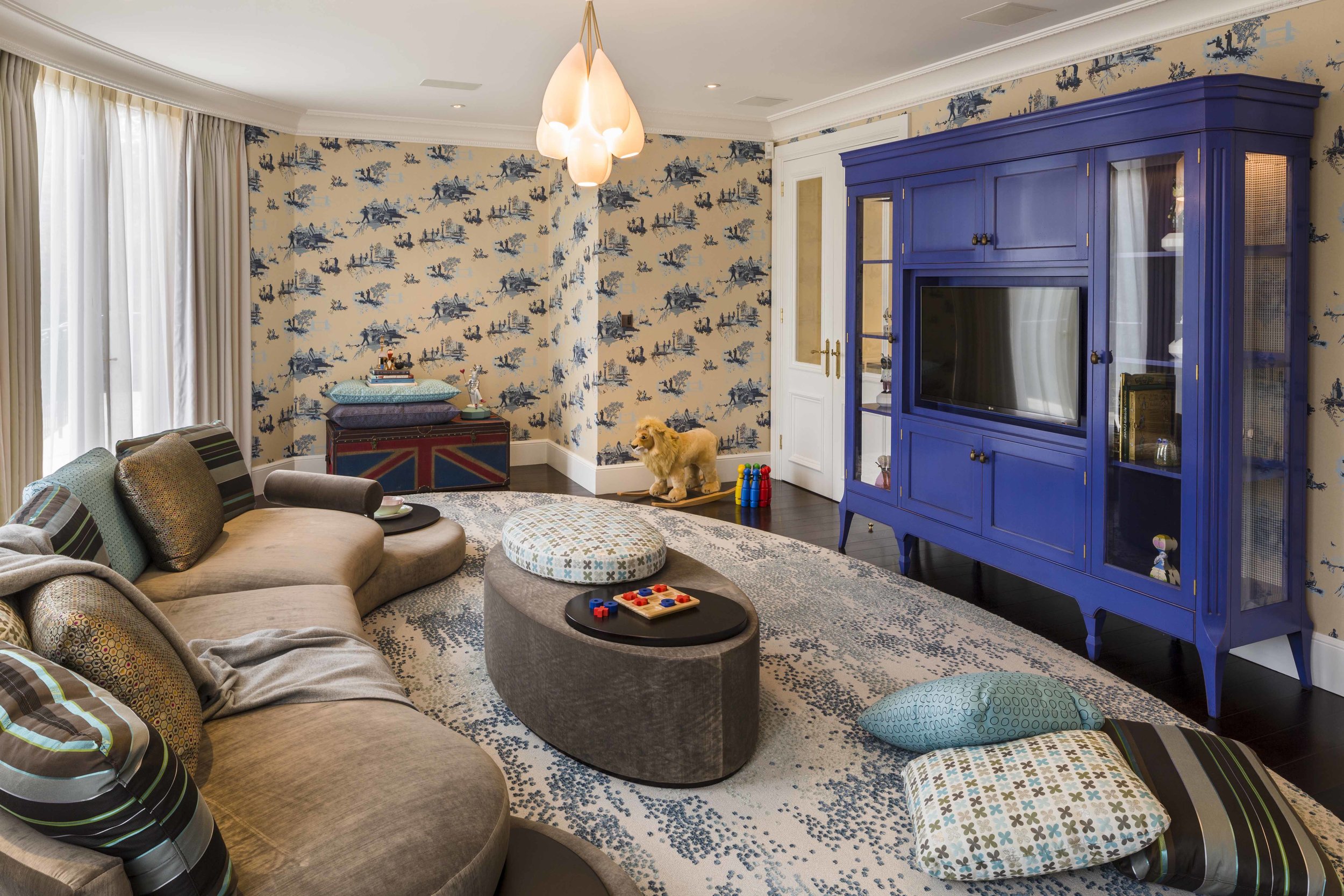 44. LR 0 CHILDRENS PLAY AND ENTERTAINING ROOM KNOF-7723.jpg