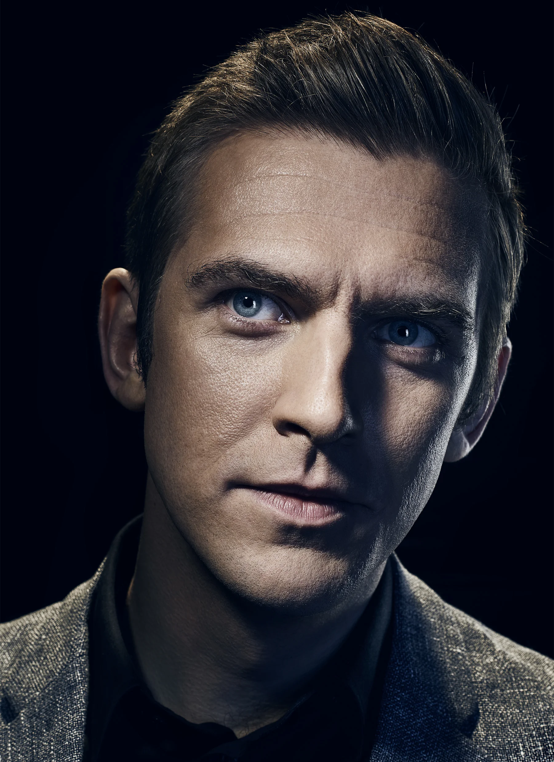 Dan Stevens.jpg