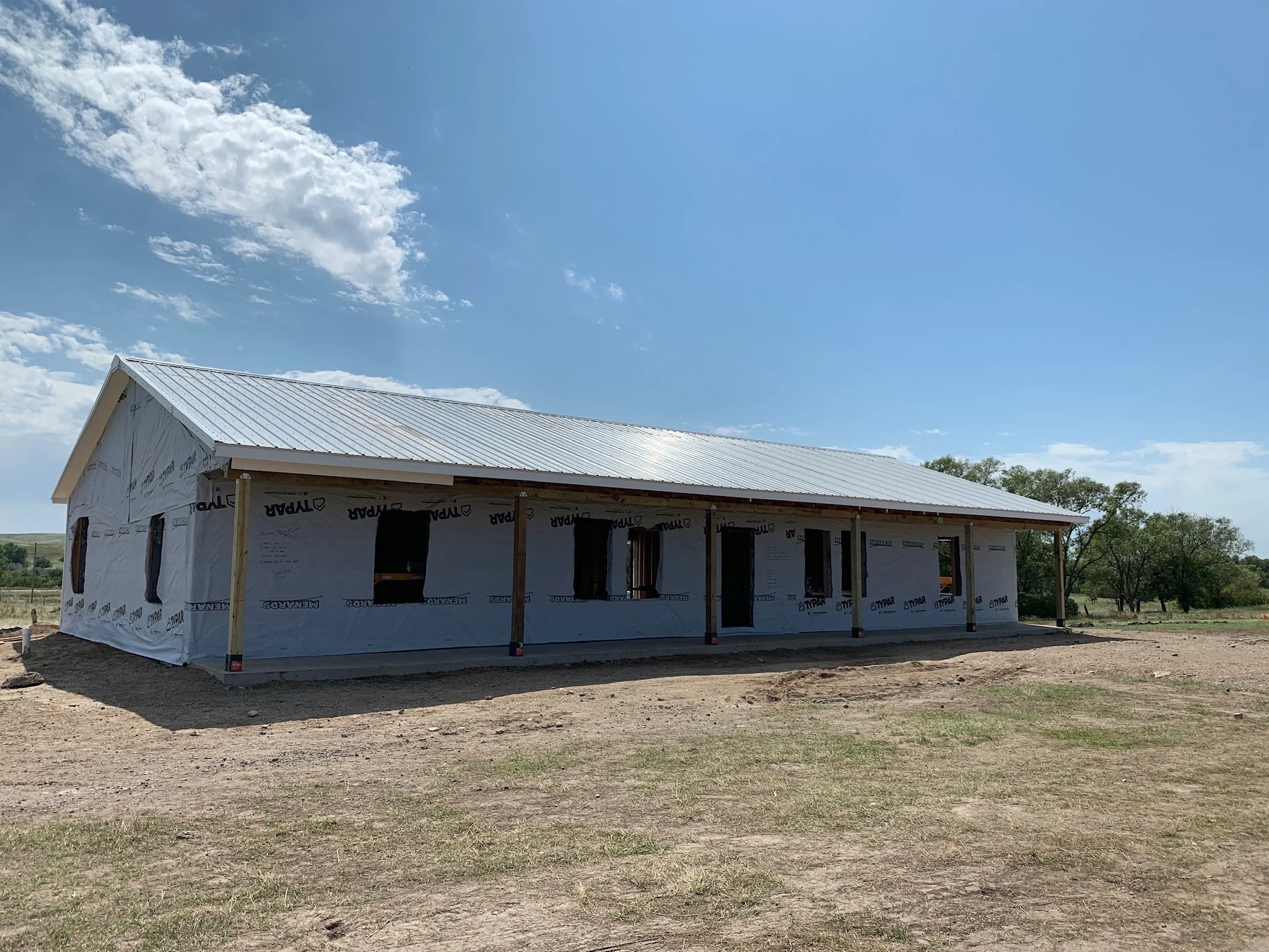 8/20/19: The roof panels are up!