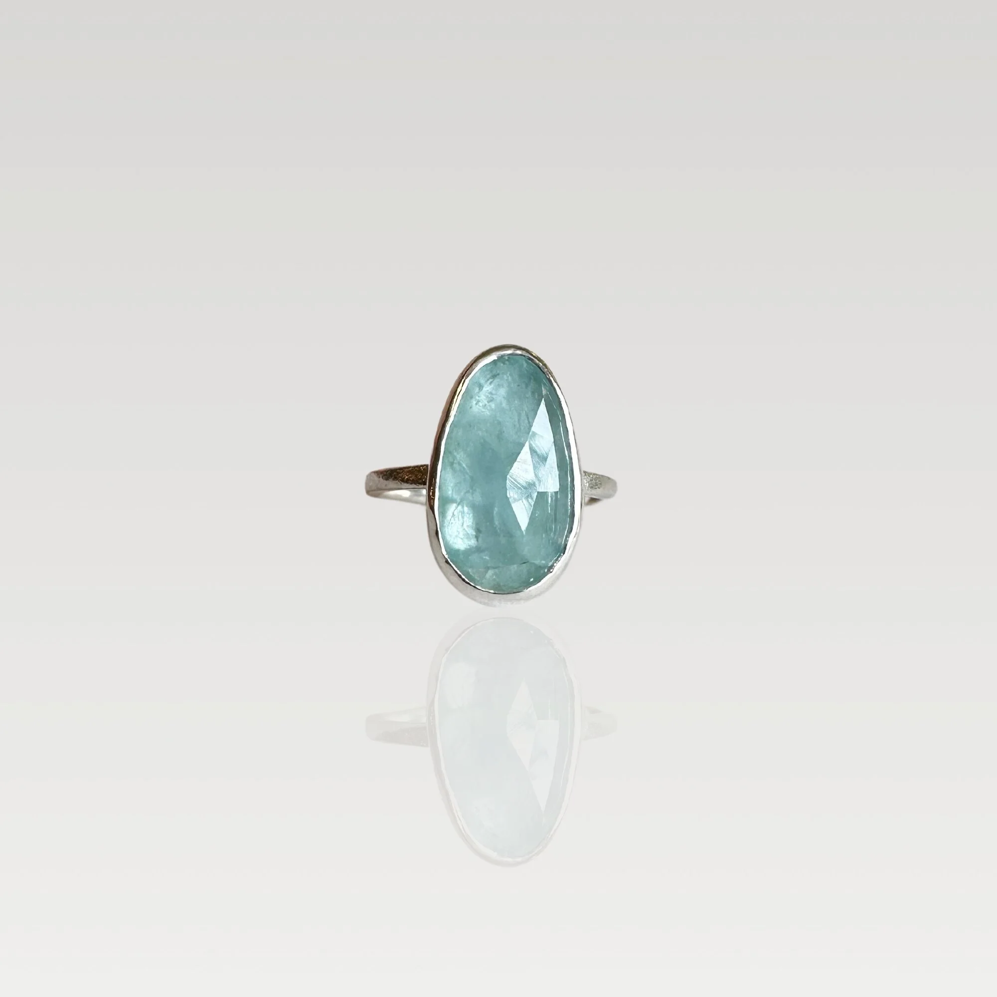 Rosecut Aquamarine Ring
