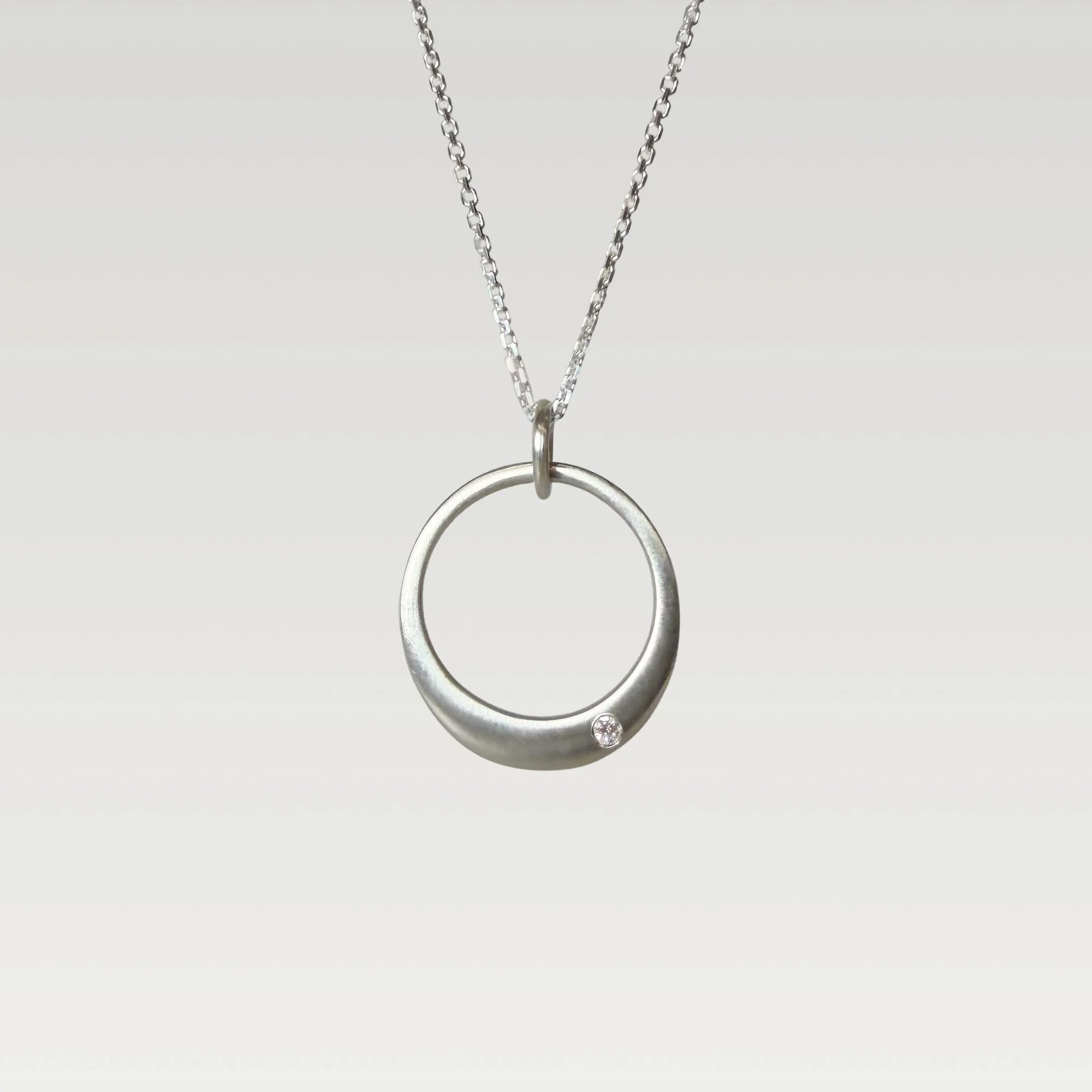 Heavy Swell Pendant with Diamond
