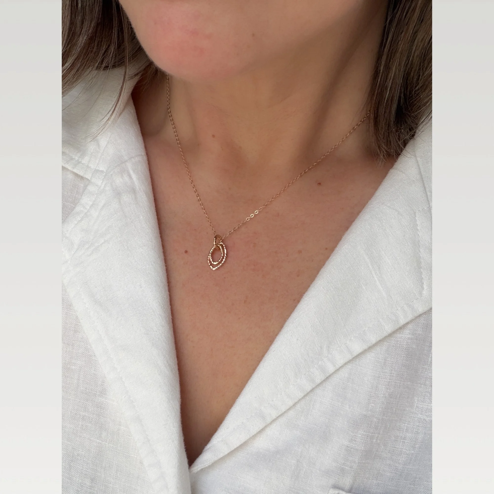 Double Petals Necklace