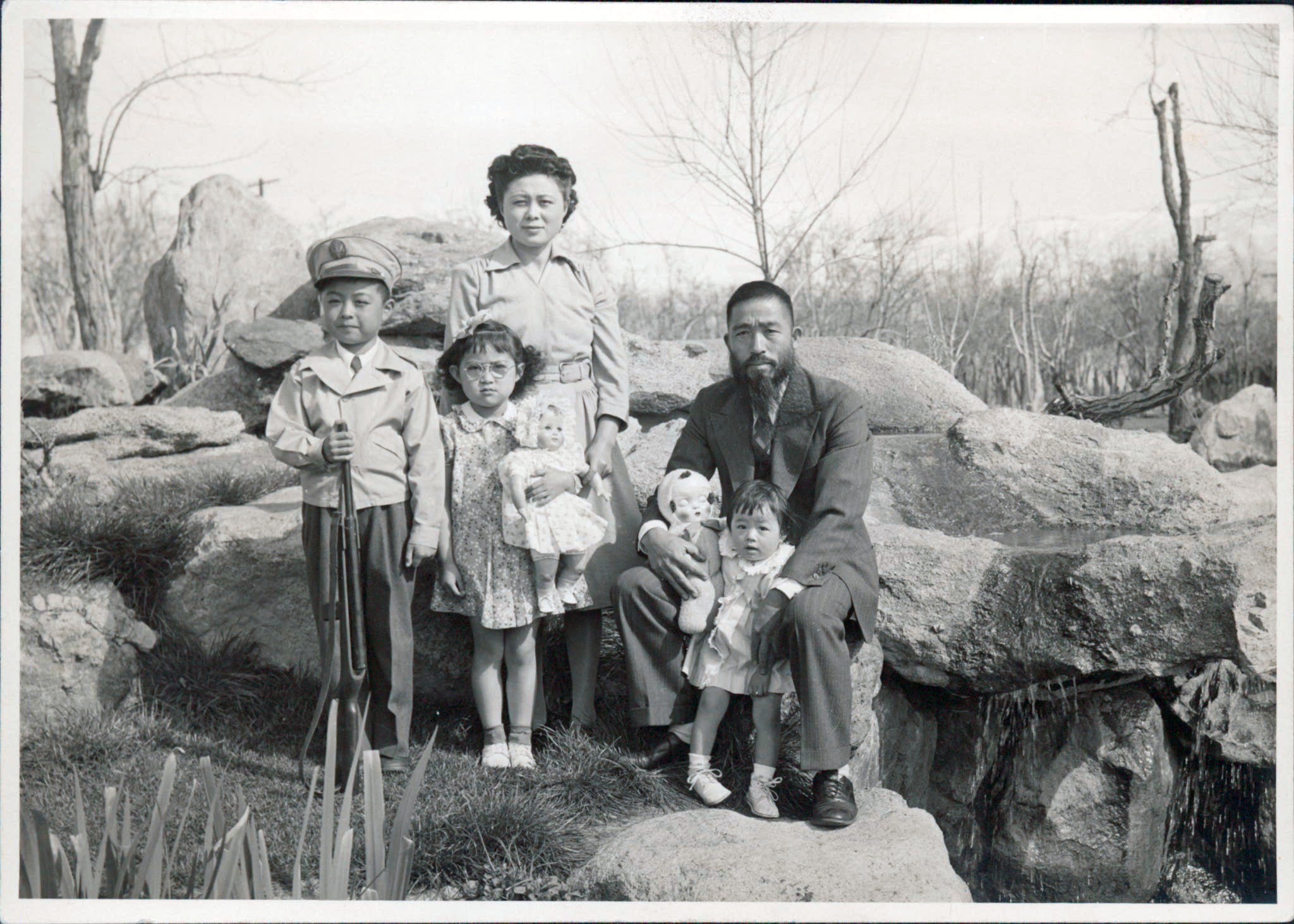 Iku Kiriyama with family at Manzanar