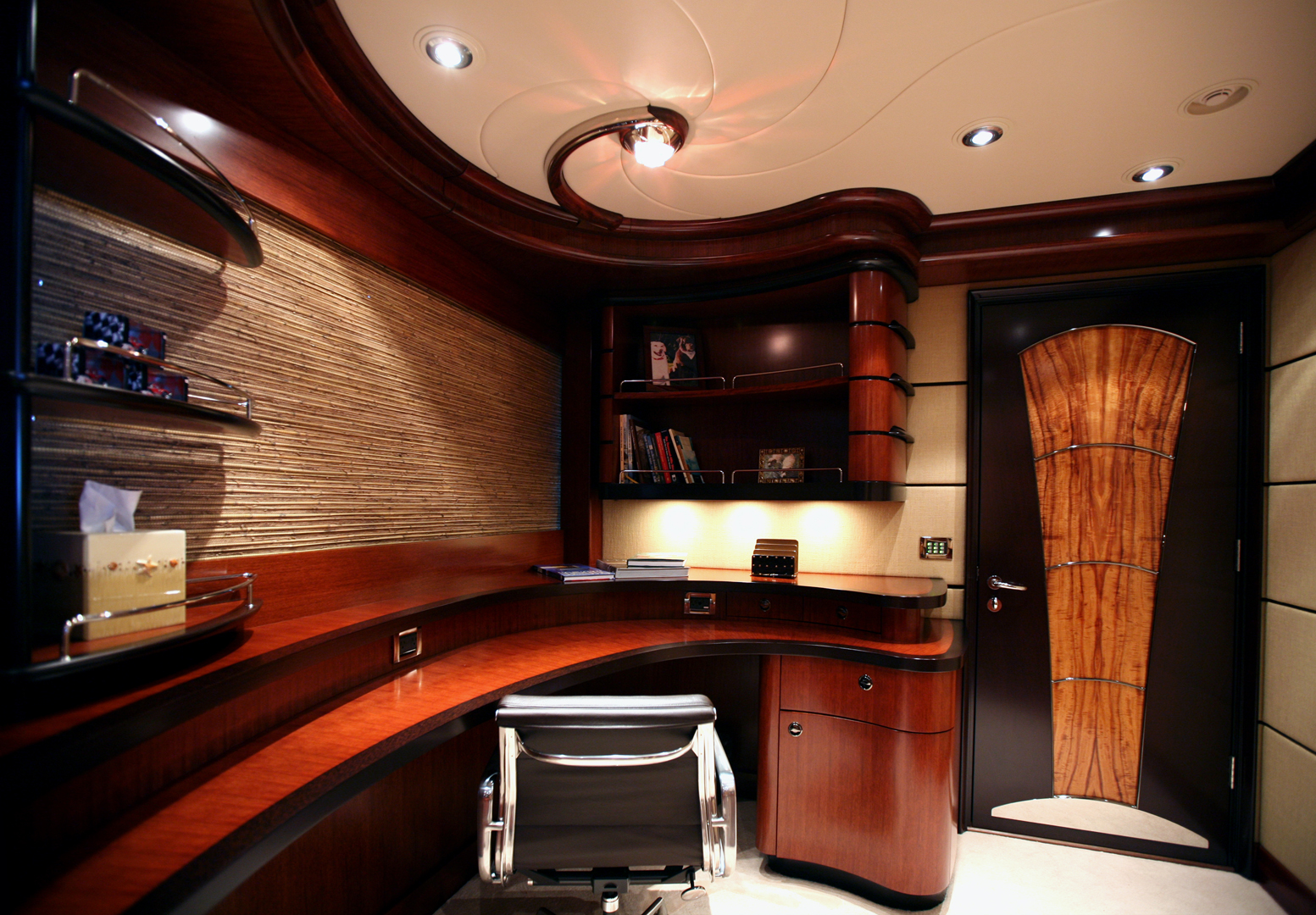 inside Mr Terrible 3 023.jpg