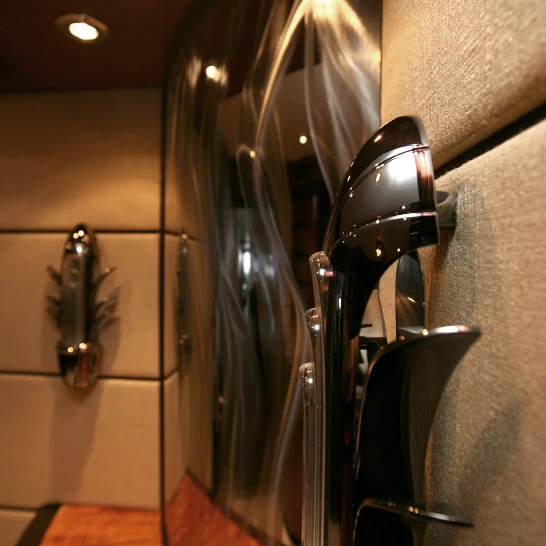 inside Mr Terrible 3 304.jpg