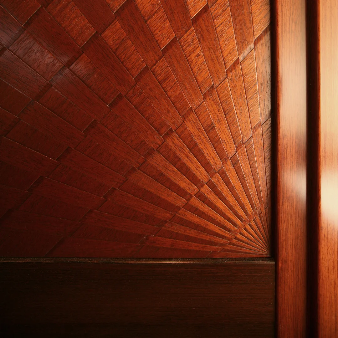 inside Mr Terrible 3 325.jpg