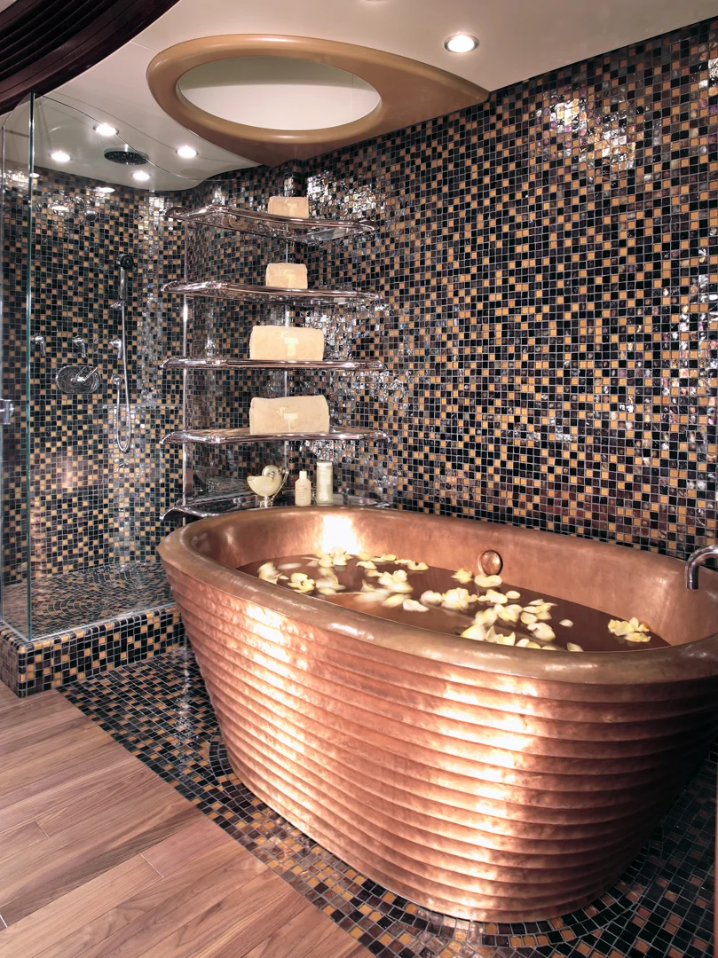 Mr T ownrs copper bath tub.jpg