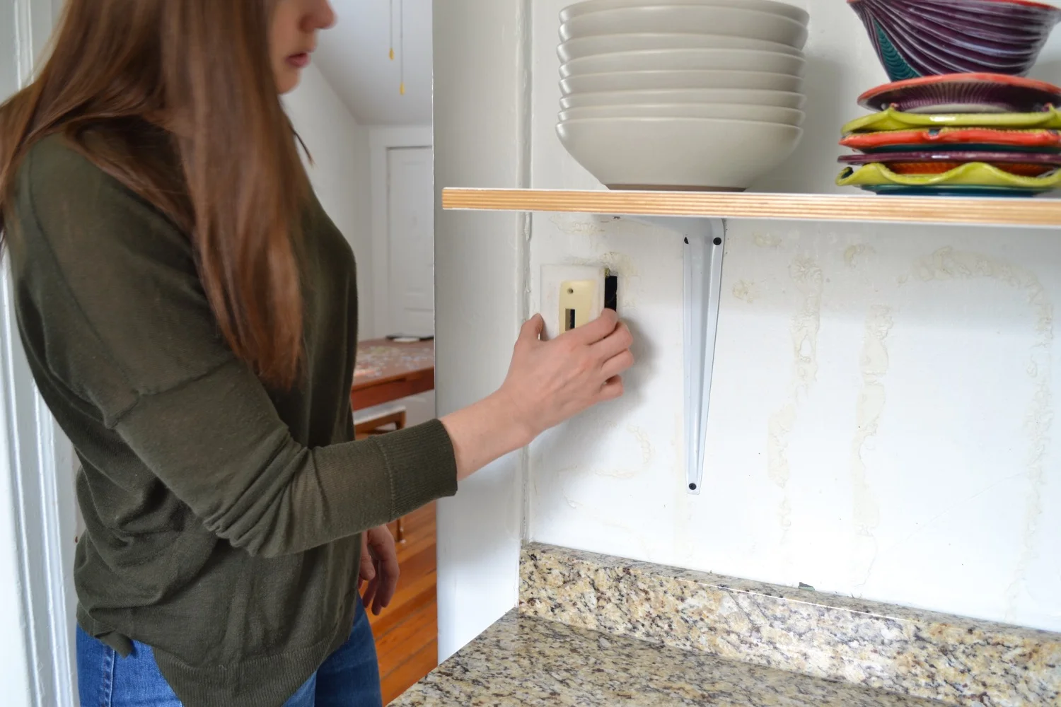 Outlet-change-receptacles04.jpg