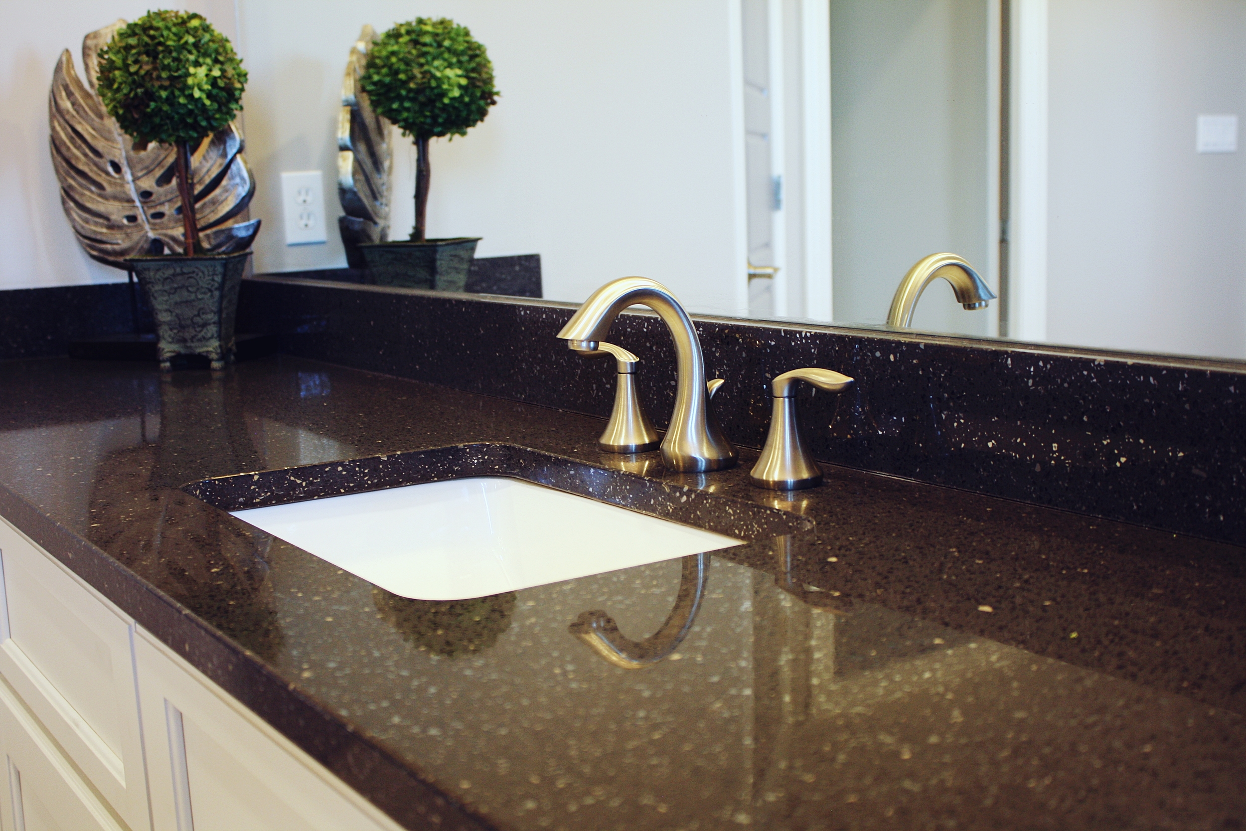 1939-lasso-circle-new-home-gallery-bathroom-columbia-mo-girard-homes