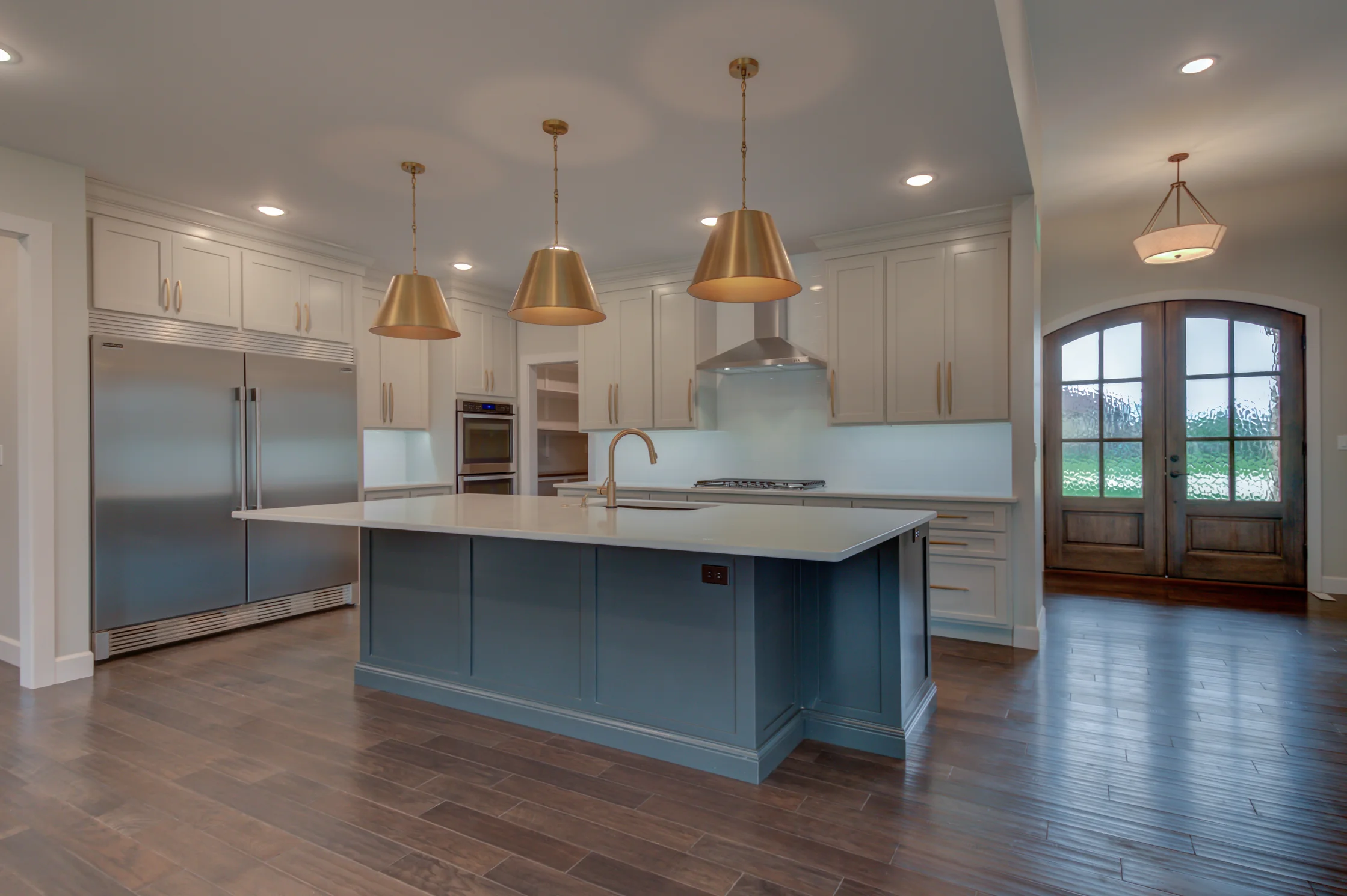 Custom_Kitchen.jpg