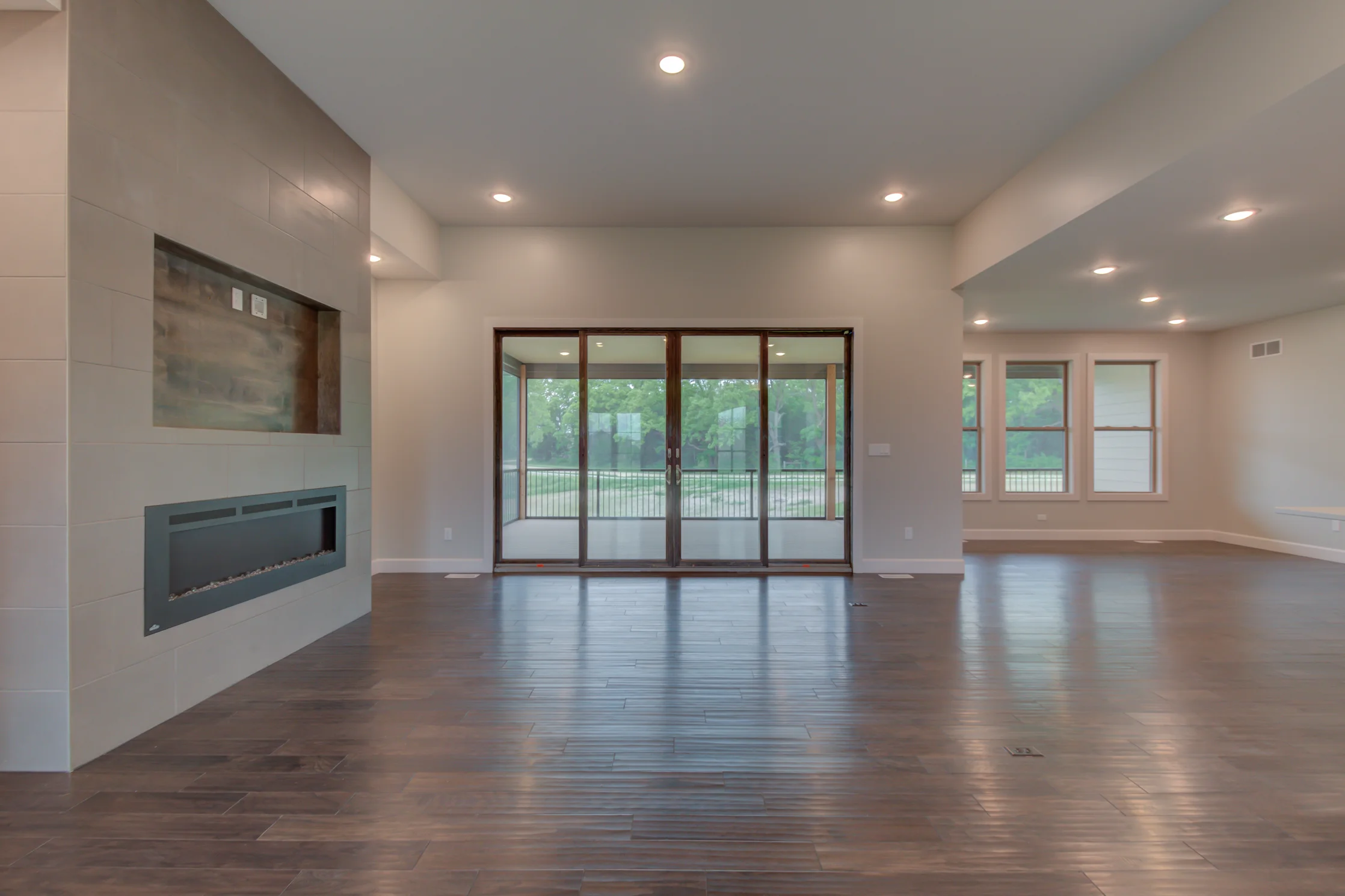 Sliding_Glass_doors_Old_Hawthorne.jpg