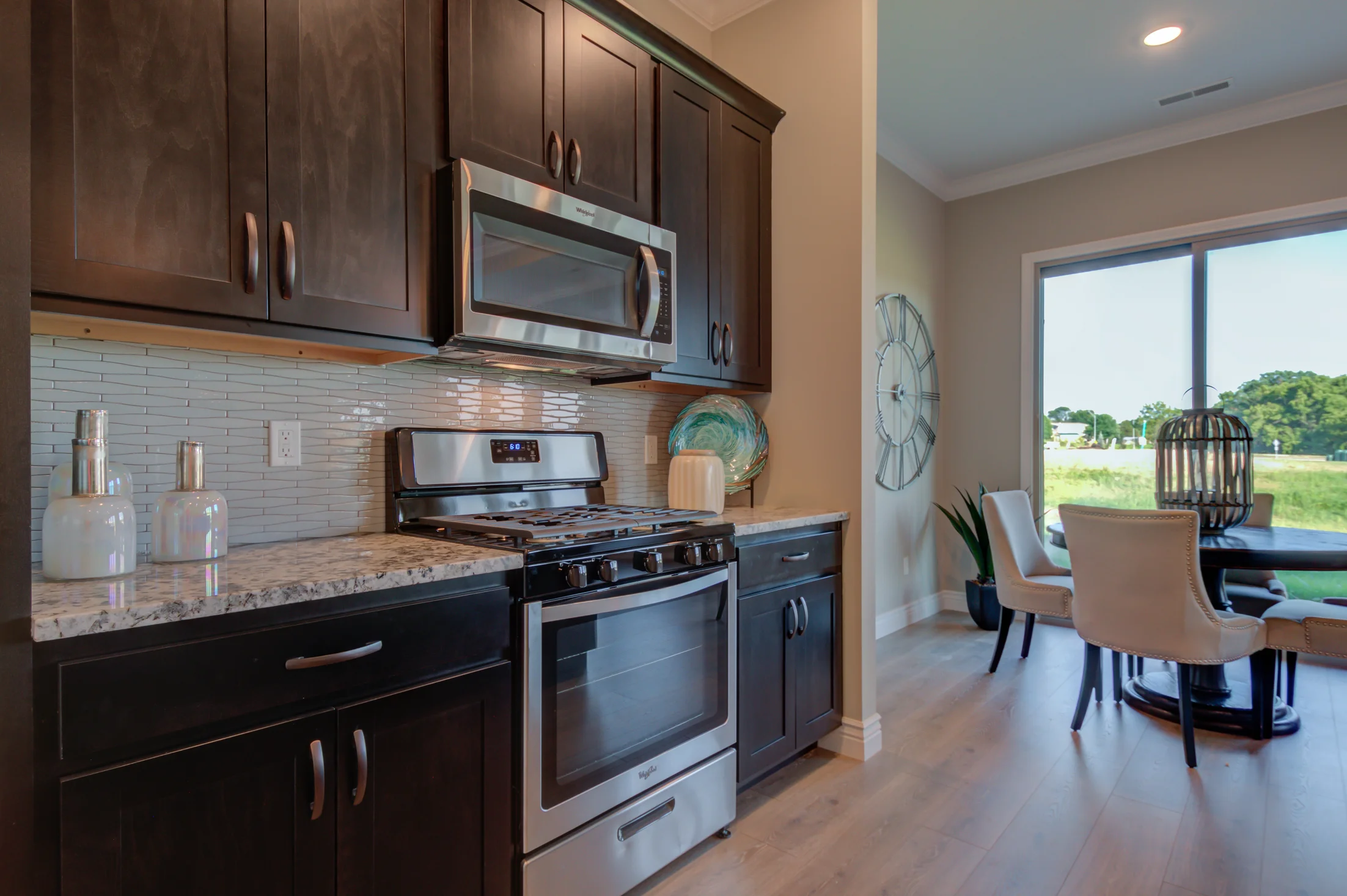 Breakfast_Nook_2.jpg