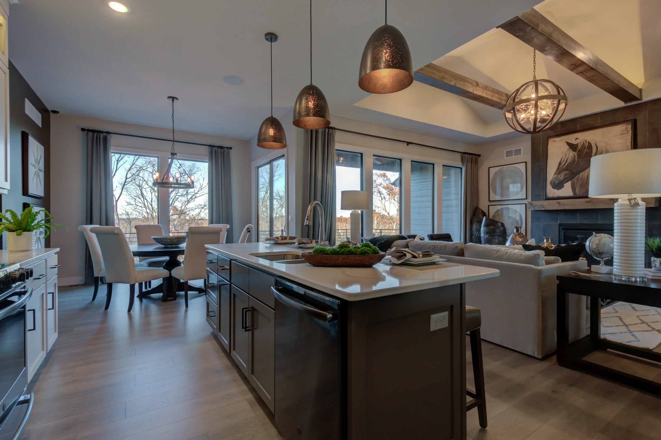 501 Red Feather Ct-32.jpg