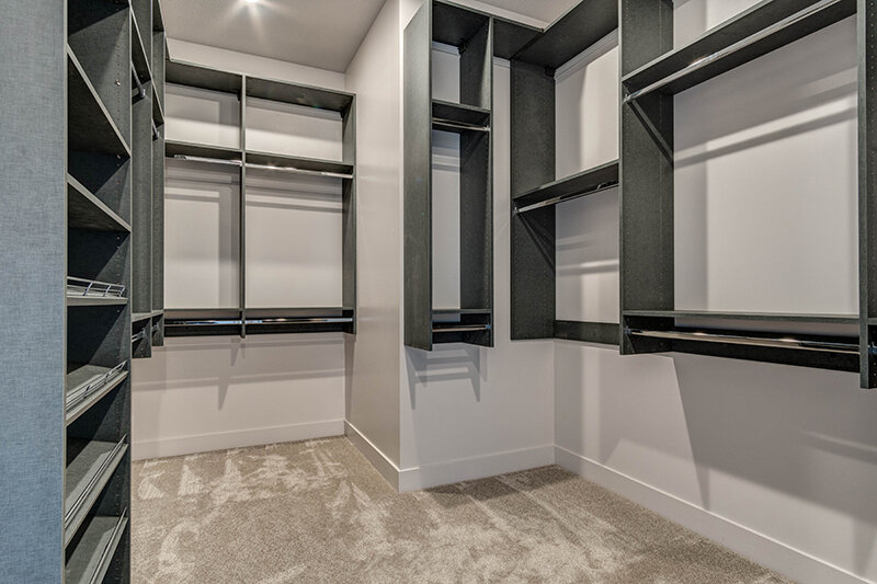 custom-home-boone-county-master-closet.jpg