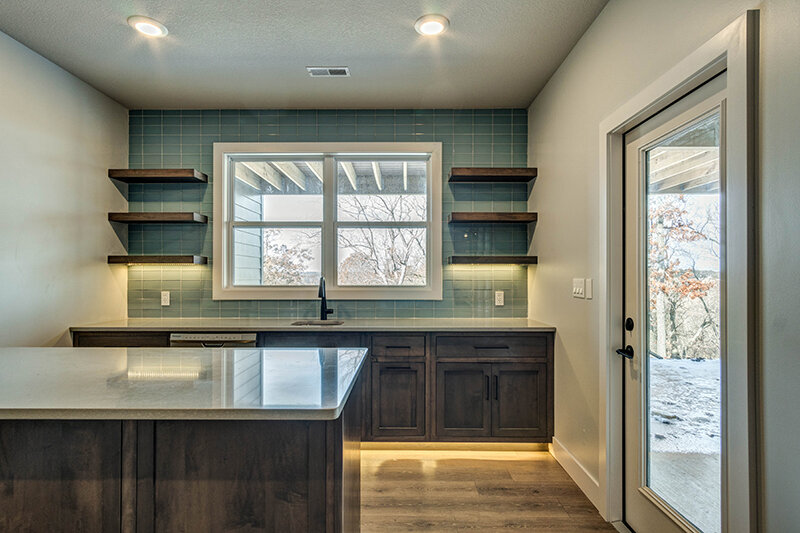 new-home-columbia-mo-wet-bar.jpg