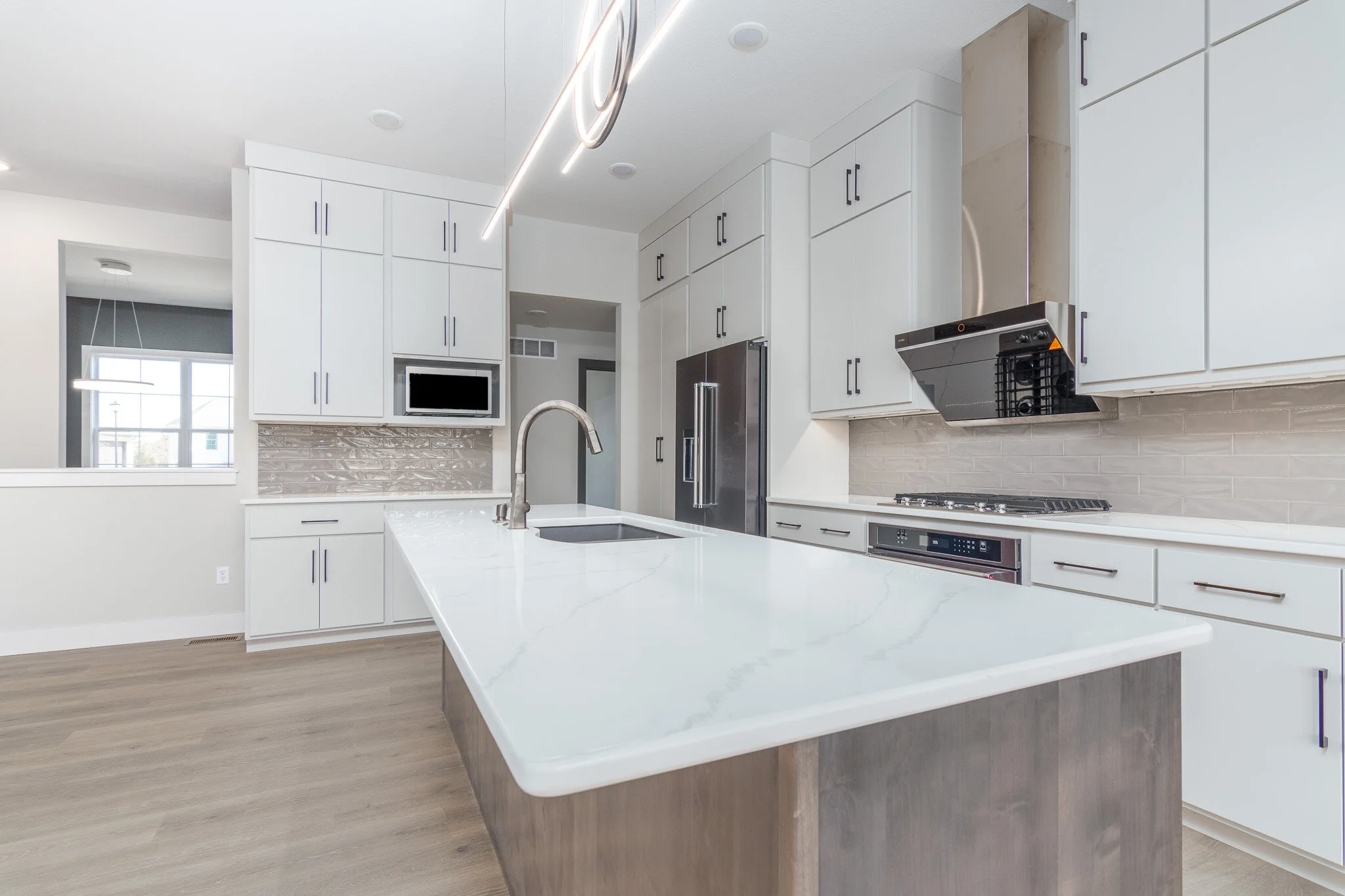 7301 Hepscott Ct-06.jpg