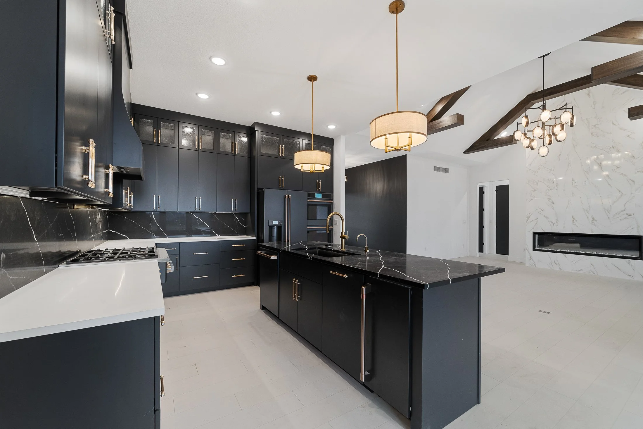 Custom-Built-black-kitchen-old-hawthorne-new-home.jpg